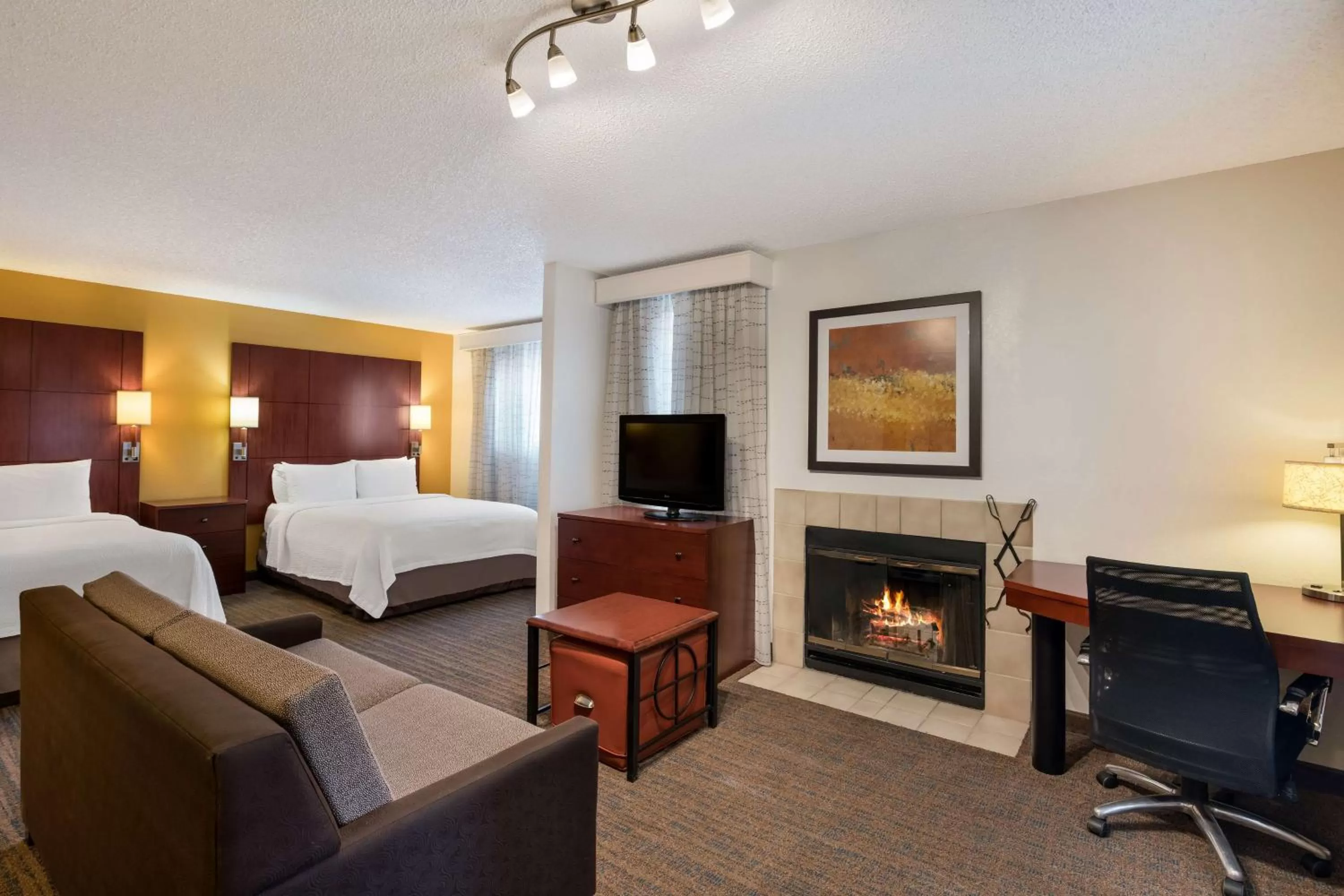 Bedroom, Bed in SenS Suites Livermore; SureStay Collection by Best Western