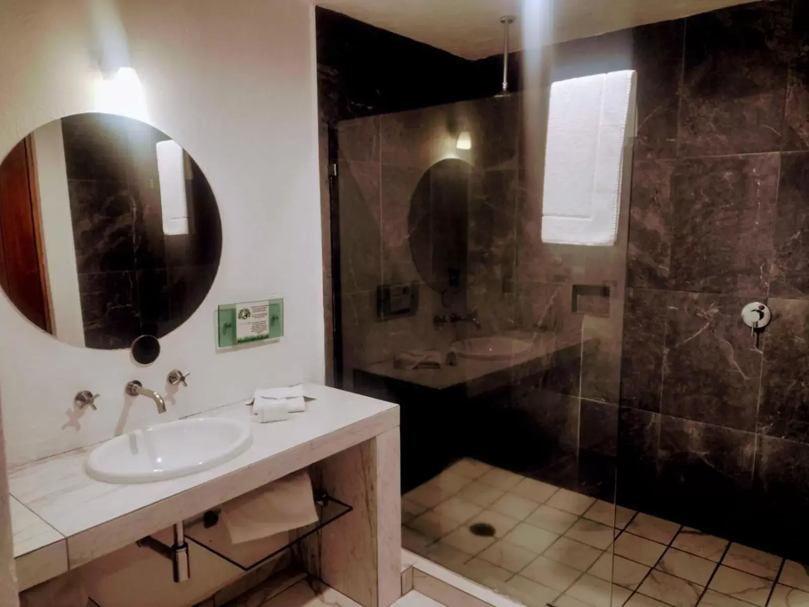 Bathroom in Hotel CLARUM 101