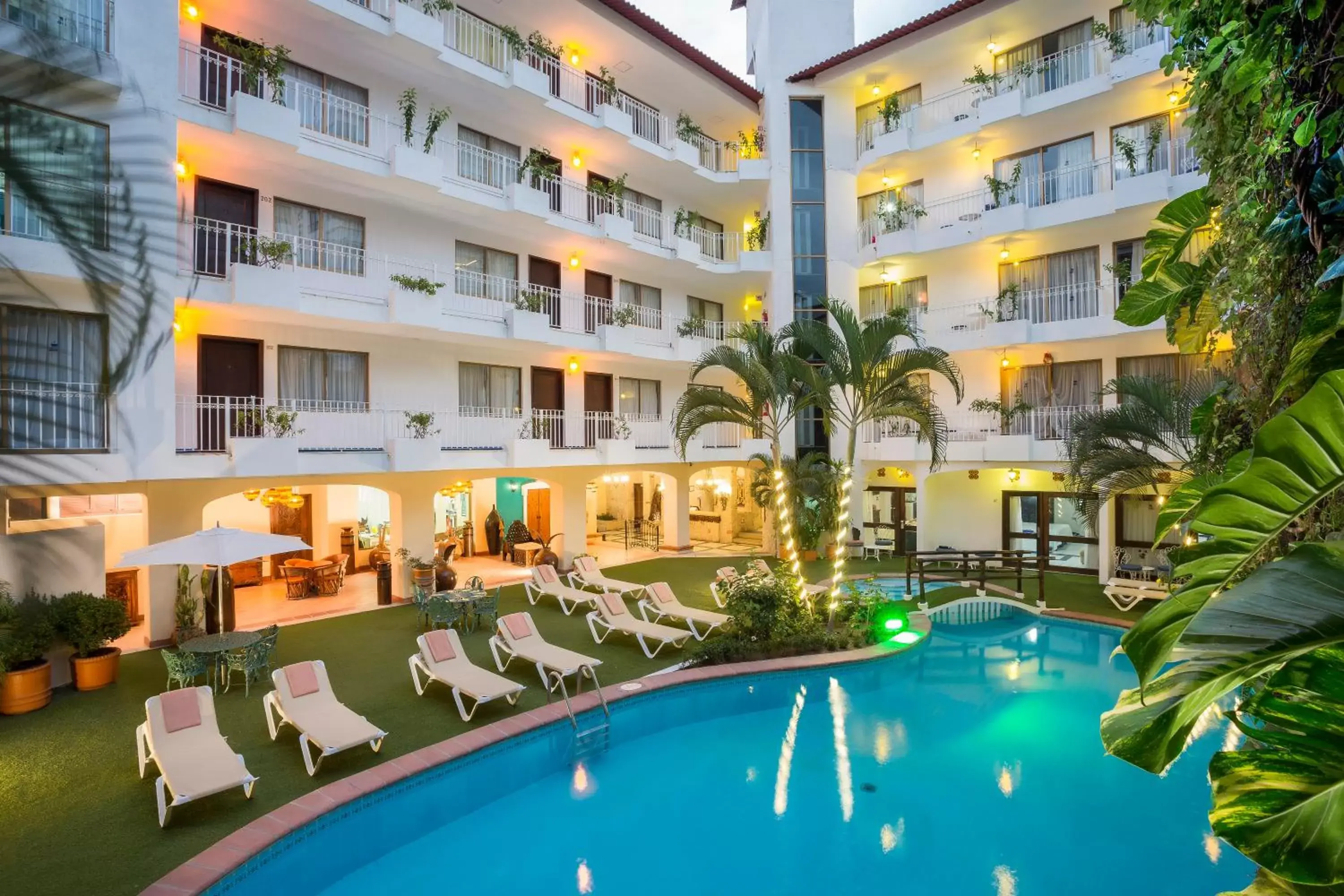 Garden view in Los Arcos Suites