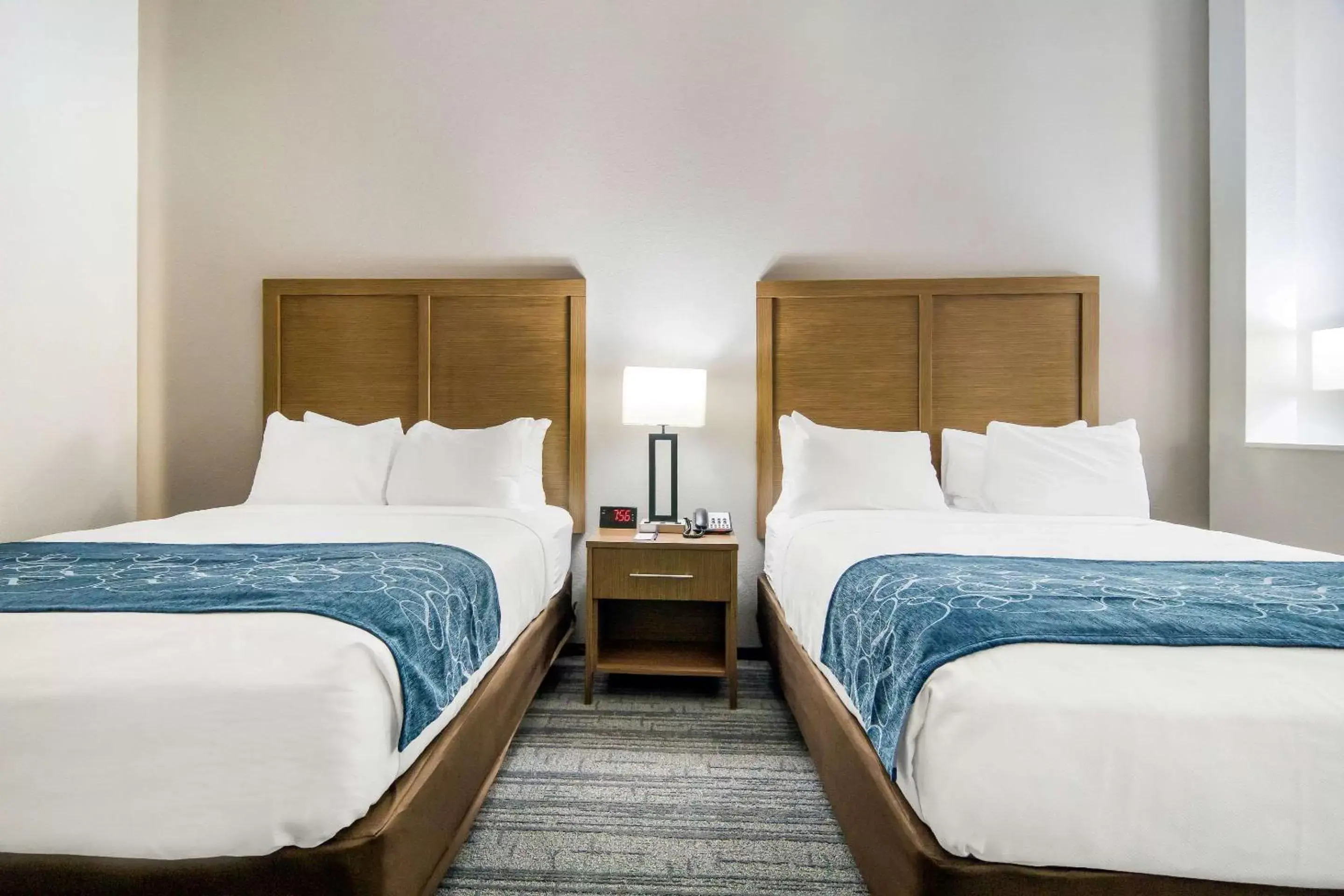 Bed in Comfort Suites DeSoto Dallas South