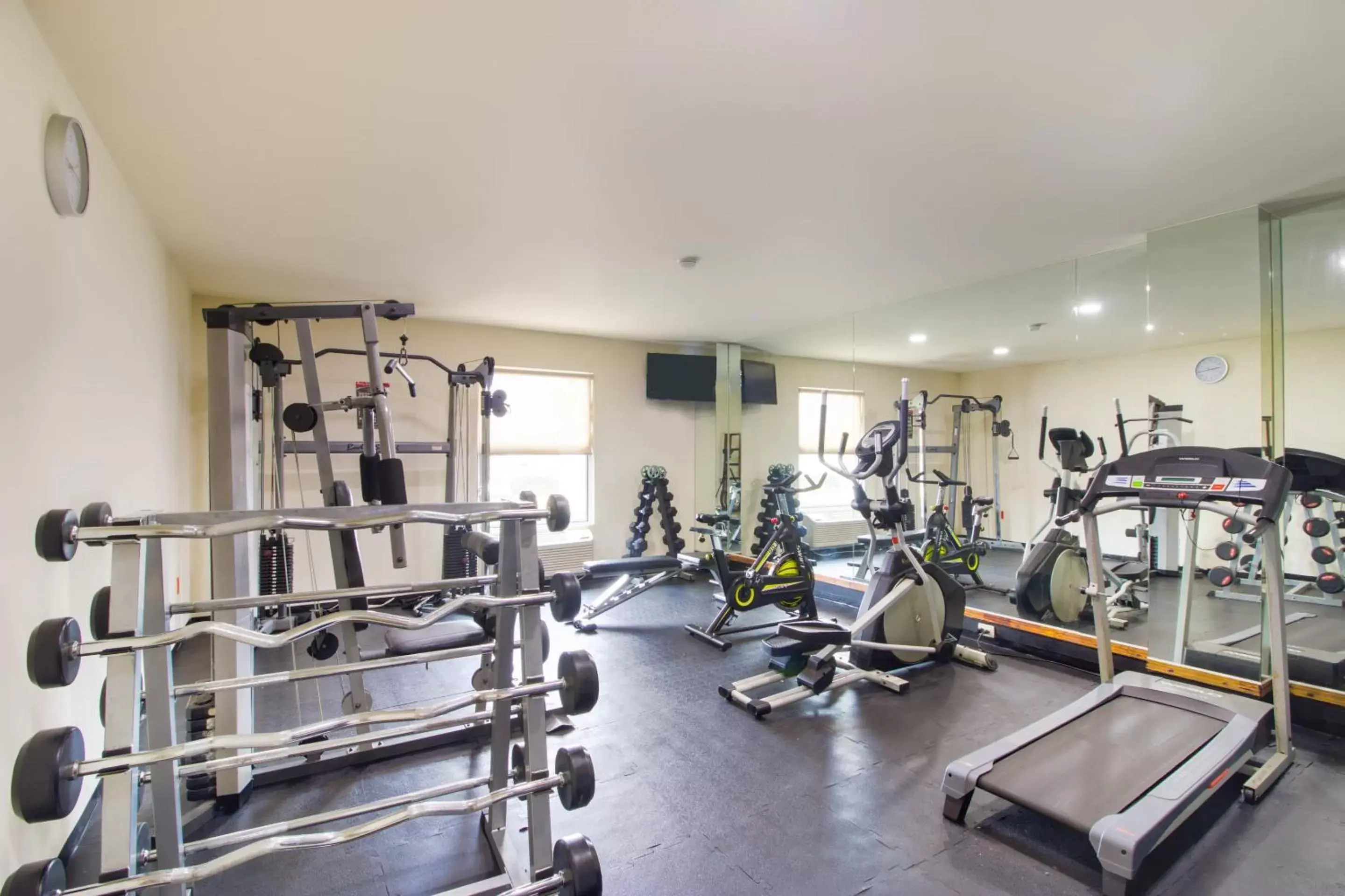 Fitness centre/facilities, Fitness Center/Facilities in Capital O Hotel Herederos, Piedras Negras