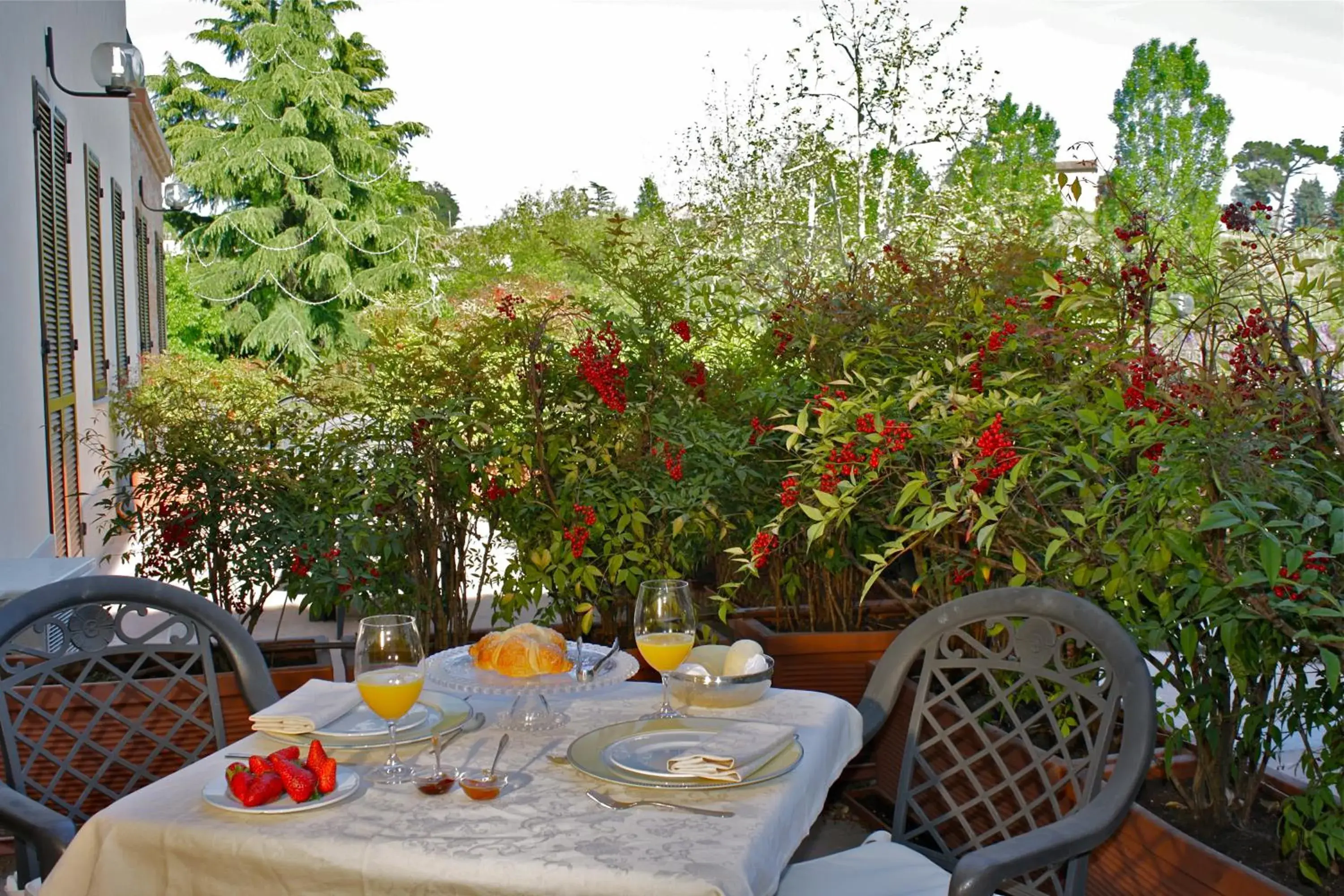 Balcony/Terrace, Restaurant/Places to Eat in Hotel Villa Lauri