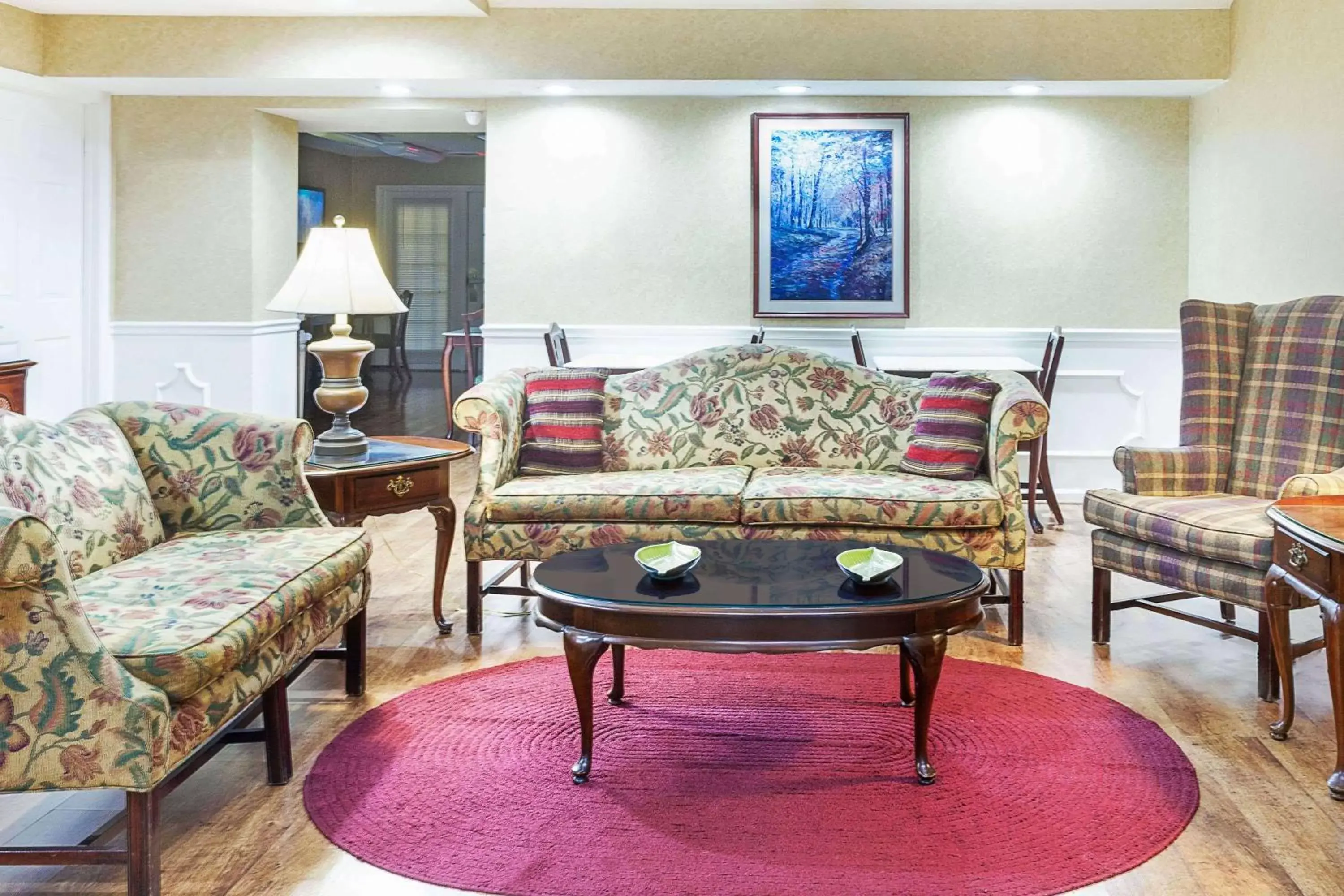 Lobby or reception, Seating Area in Baymont by Wyndham Tullahoma