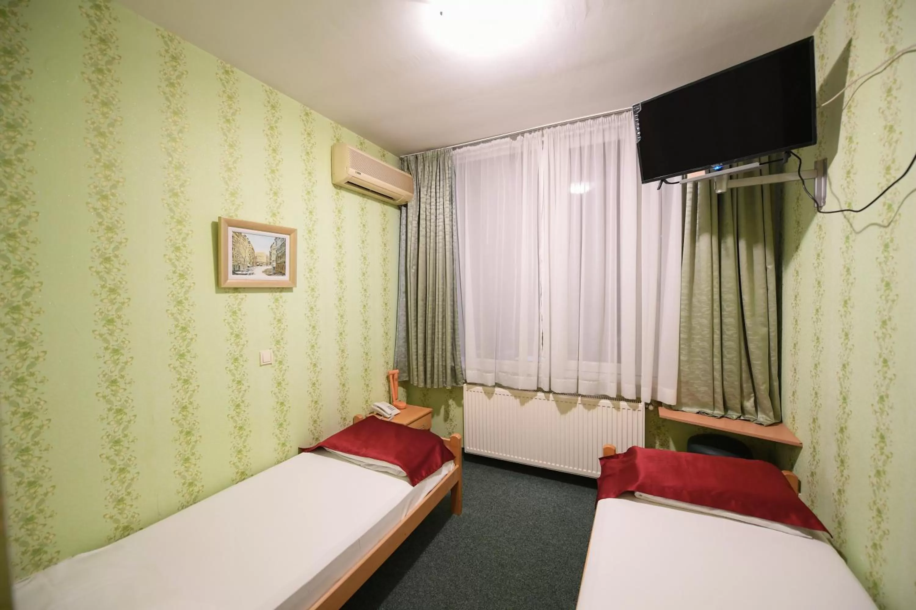 Bedroom, Bed in Hotel Slodes