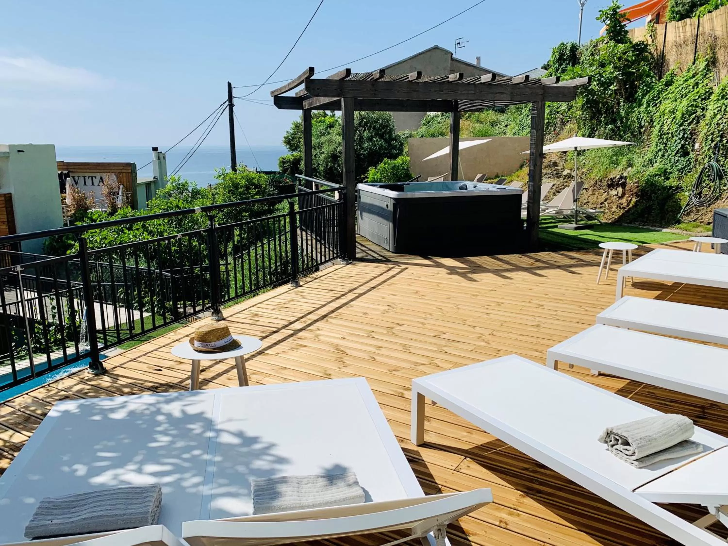 Balcony/Terrace in Hôtel Calavita Rooftop & Spa