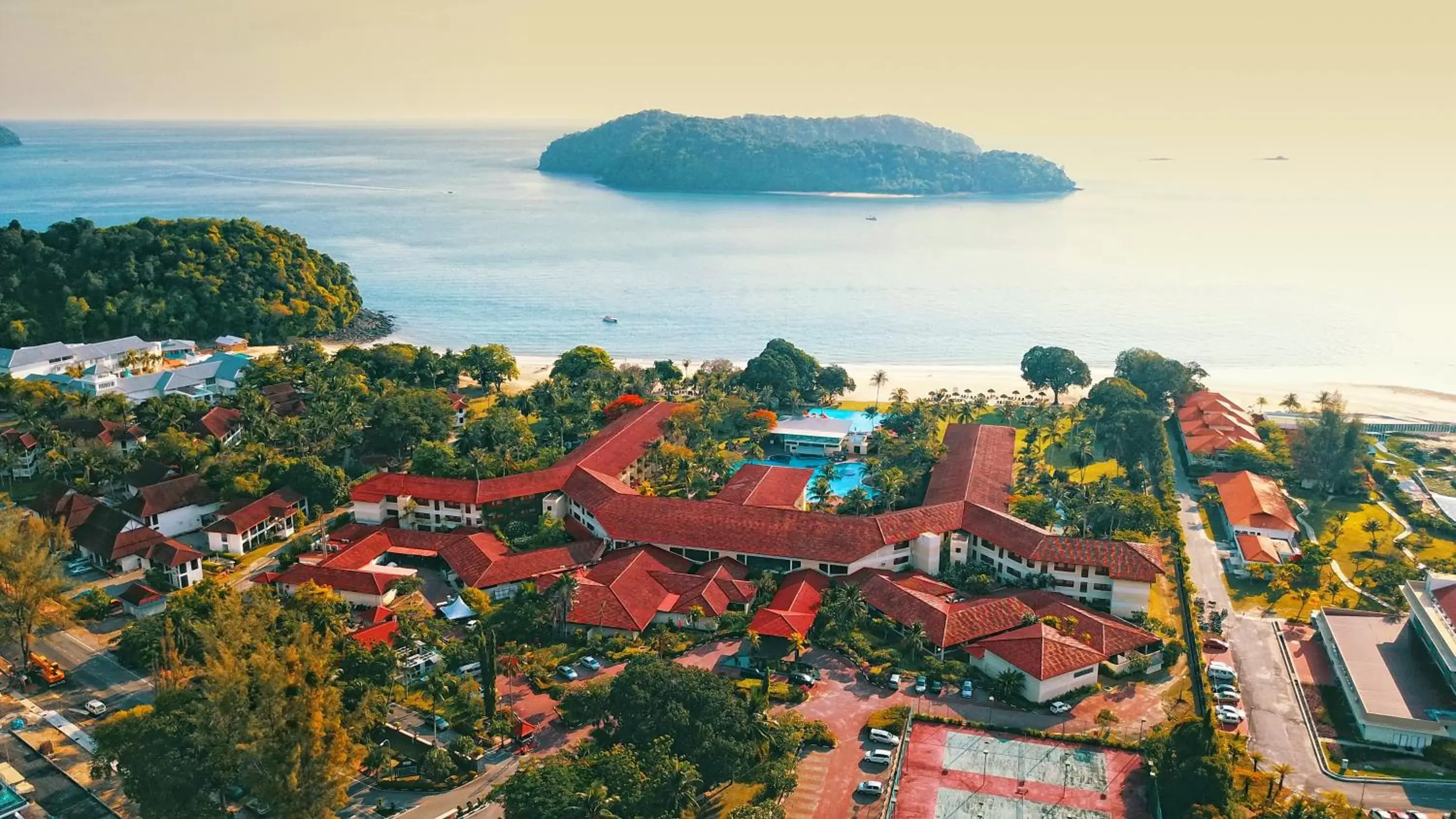Property building, Bird's-eye View in Holiday Villa Beach Resort & Spa Langkawi