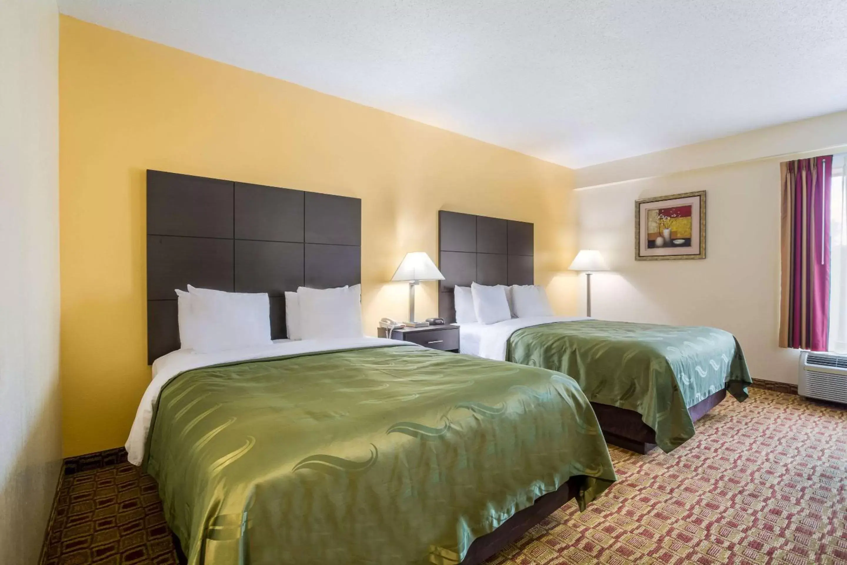 Photo of the whole room, Bed in Quality Inn & Suites-Sellersburg