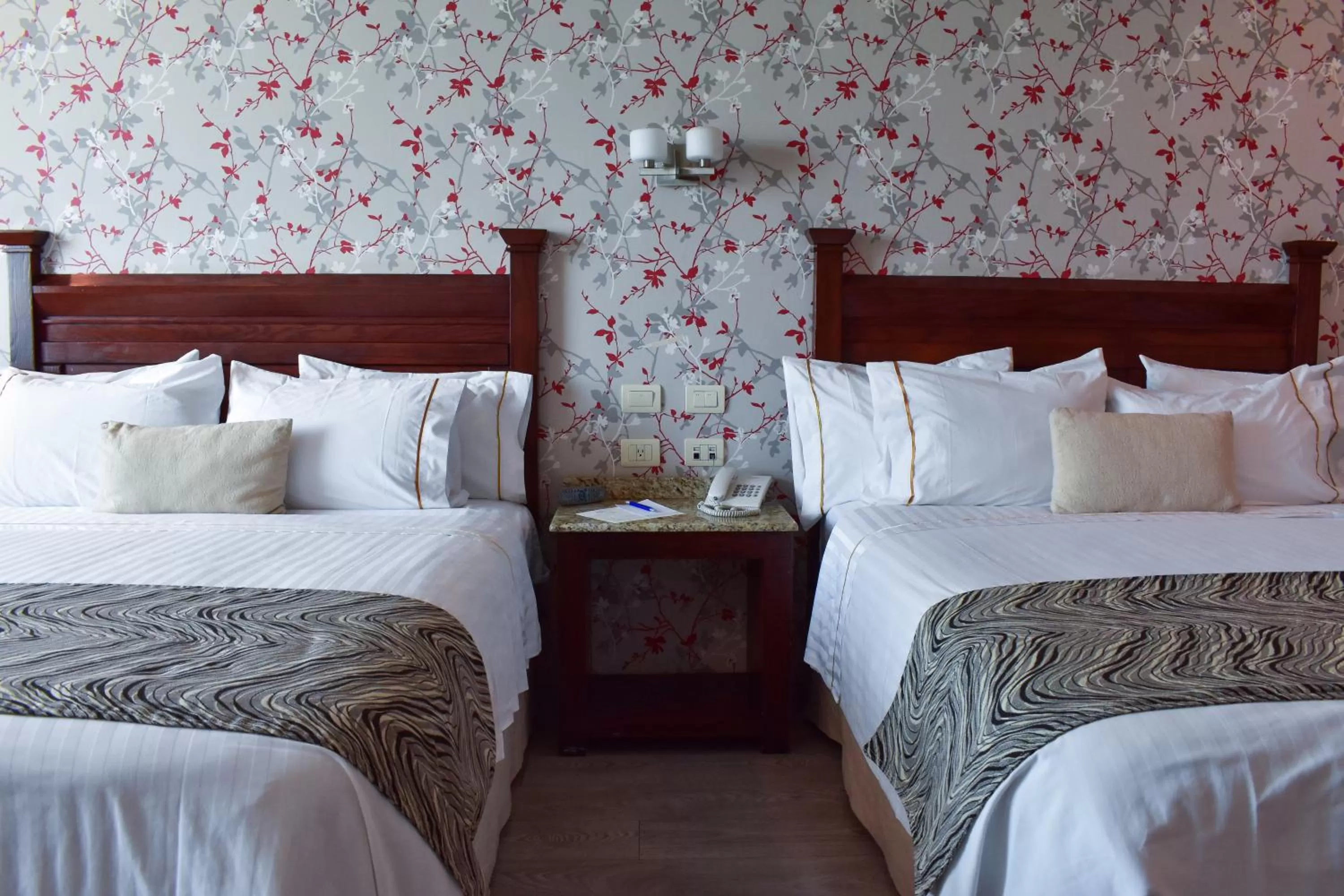 Photo of the whole room, Bed in Hotel Portobelo