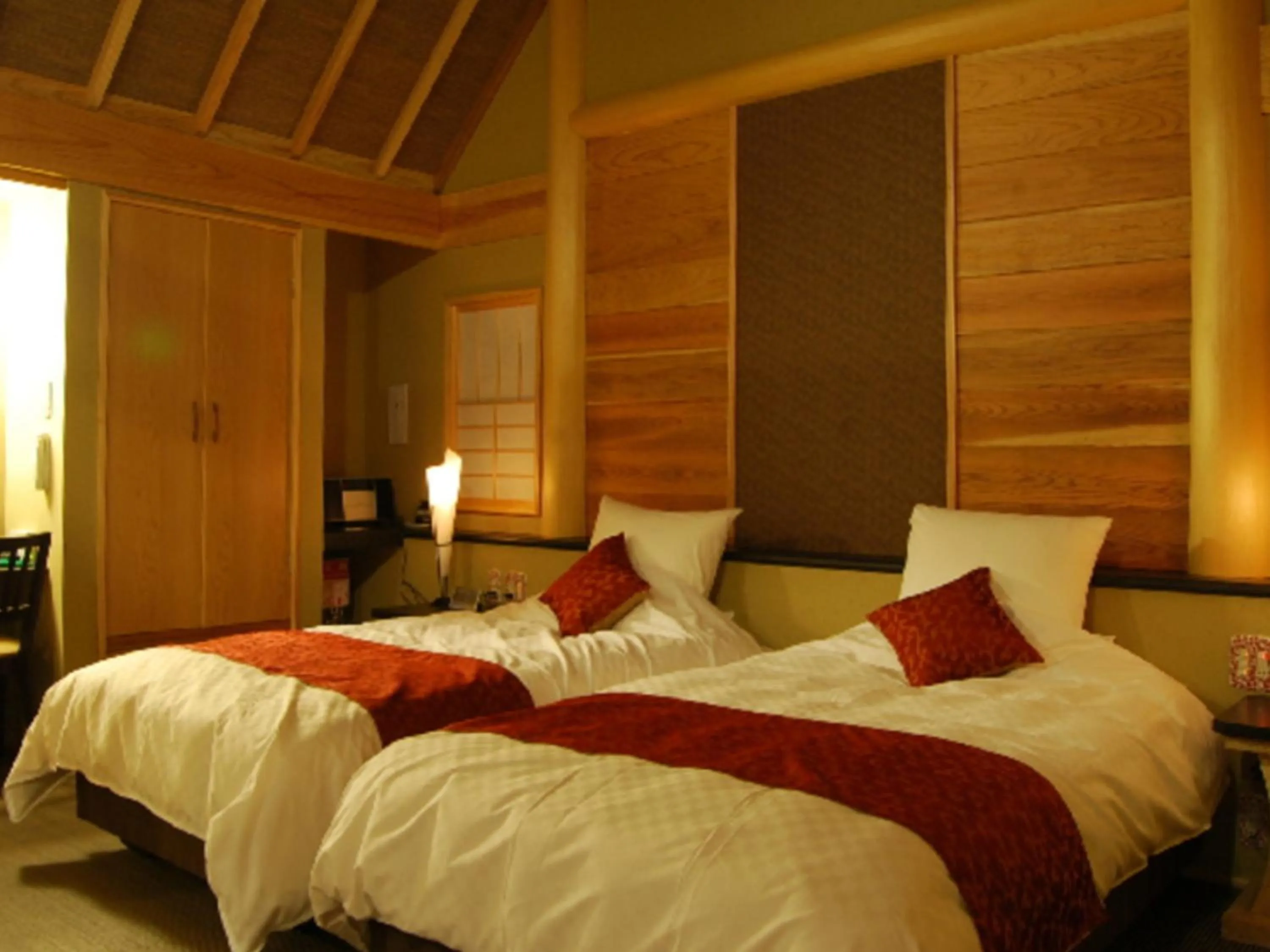 Photo of the whole room, Bed in Ryokan Shinsen