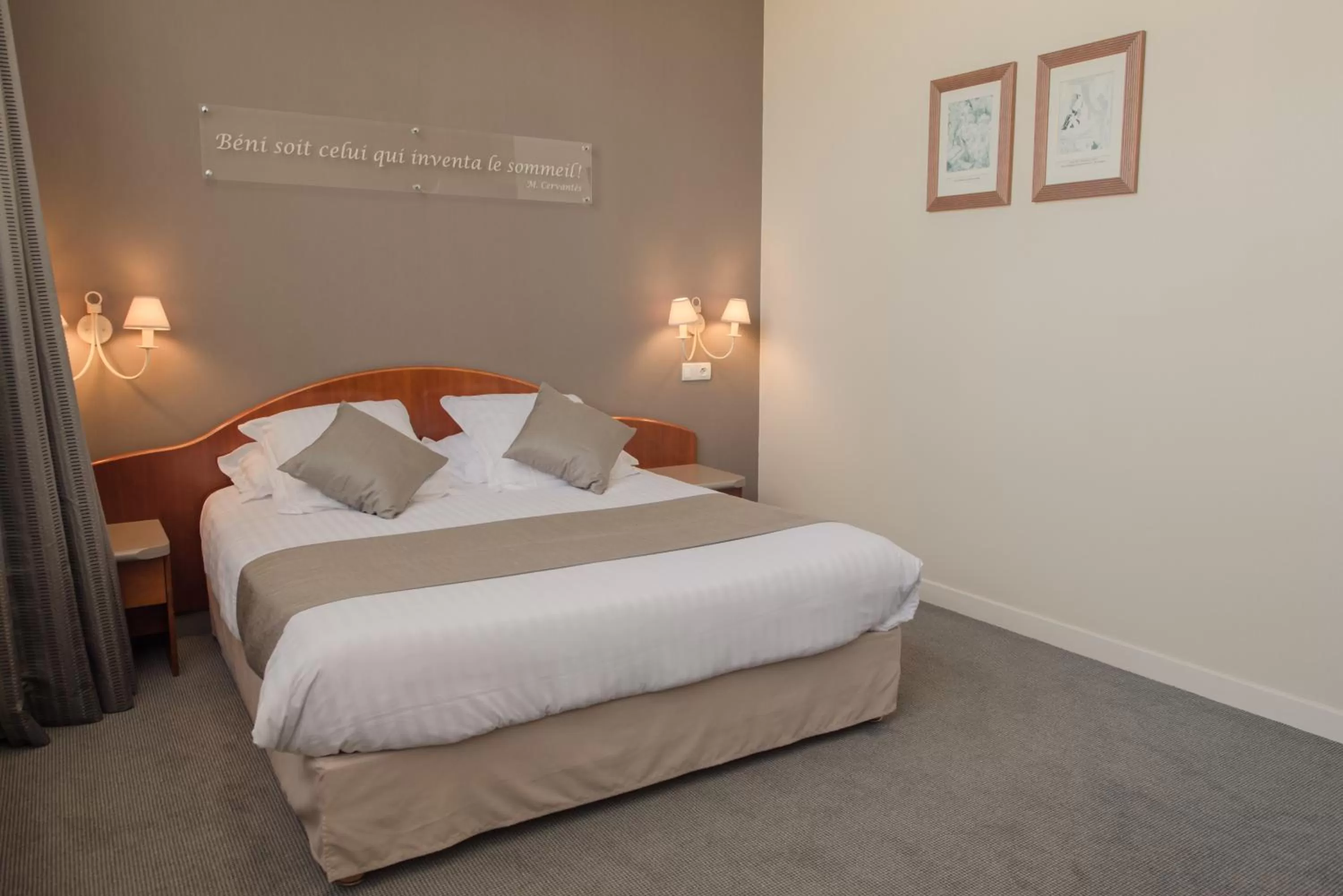 Bed in Best Western Hôtel Hermitage