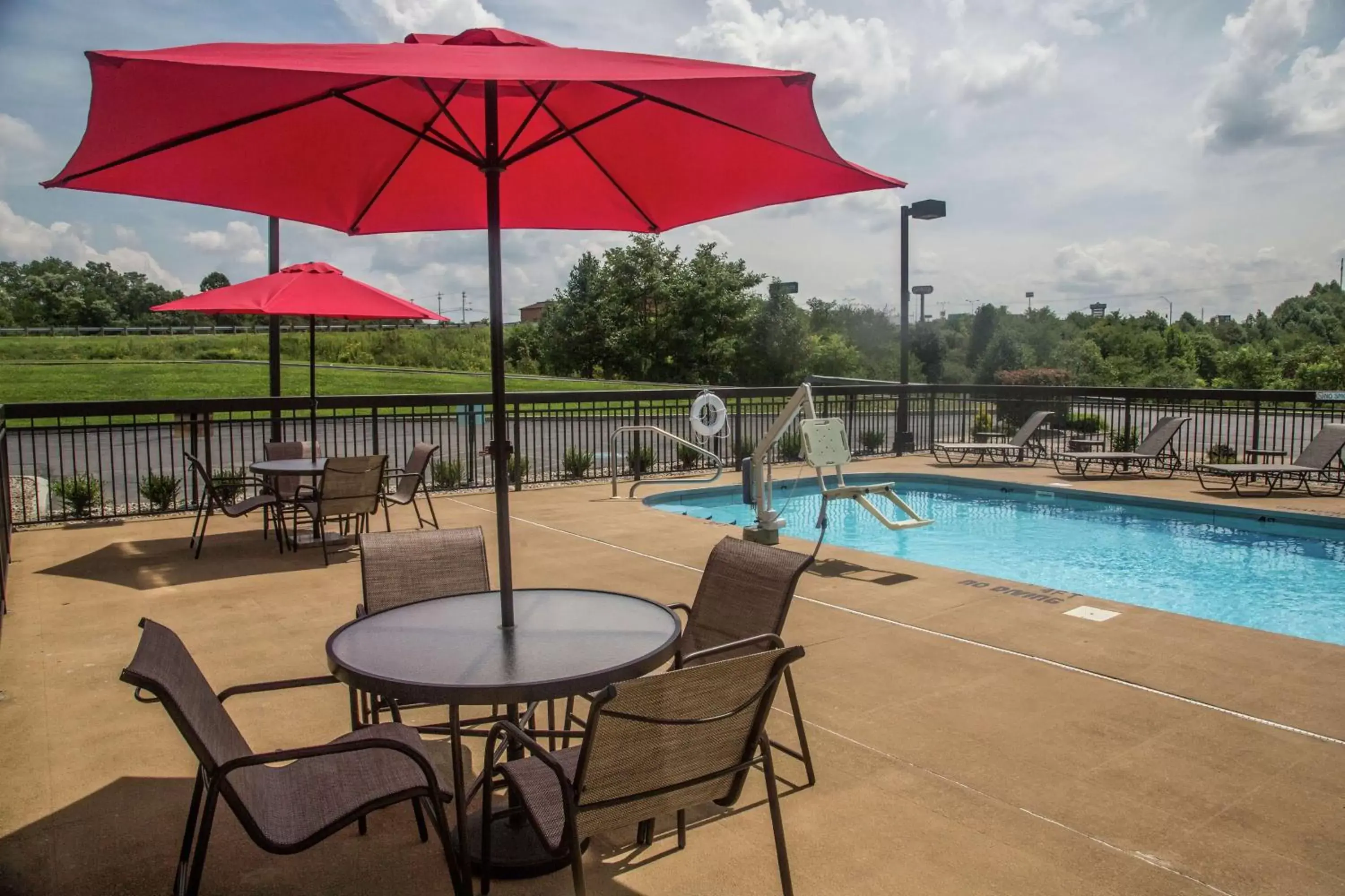 Pool view, Swimming Pool in Hampton Inn Summersville