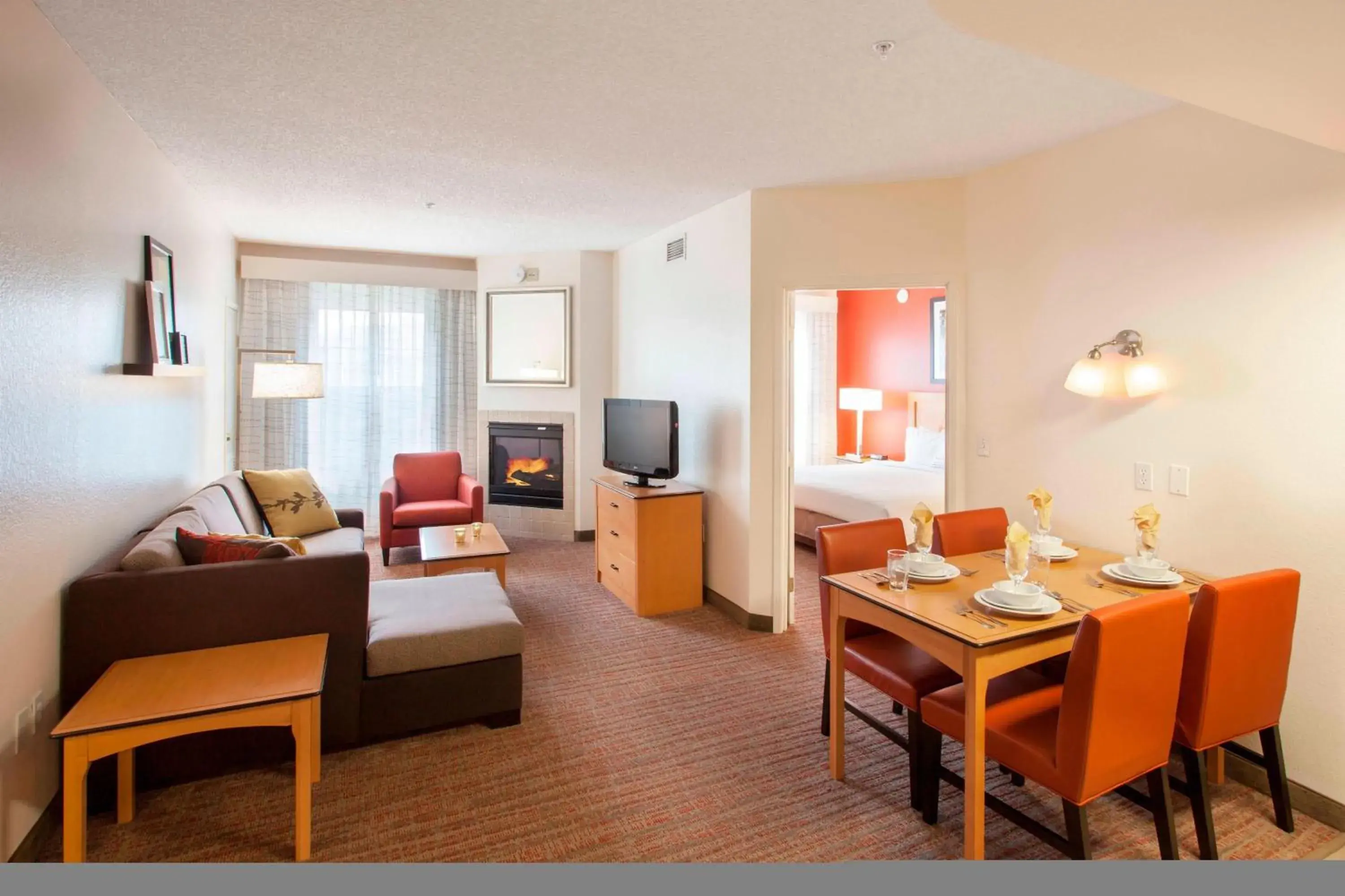 Bedroom, Dining Area in Residence Inn Phoenix Goodyear