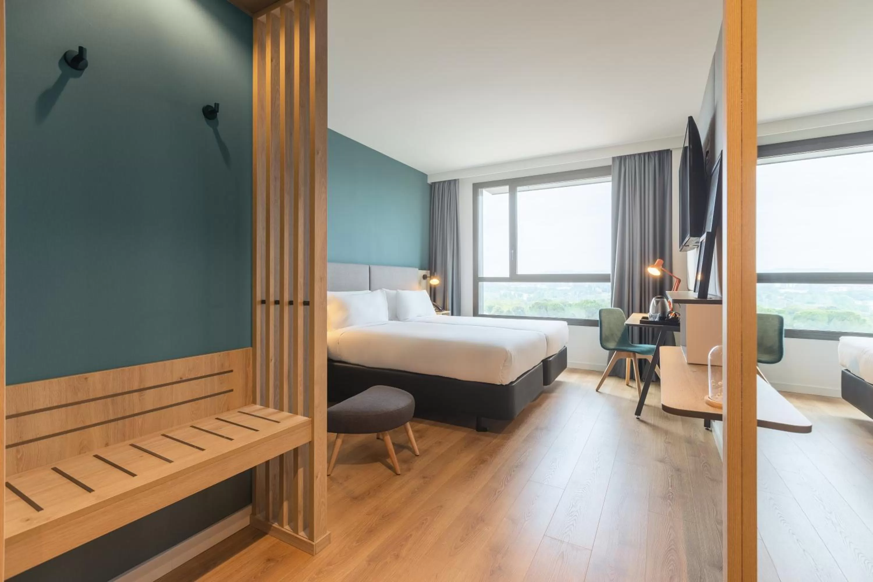 Photo of the whole room, Bed in Holiday Inn Barcelona - Sant Cugat by IHG