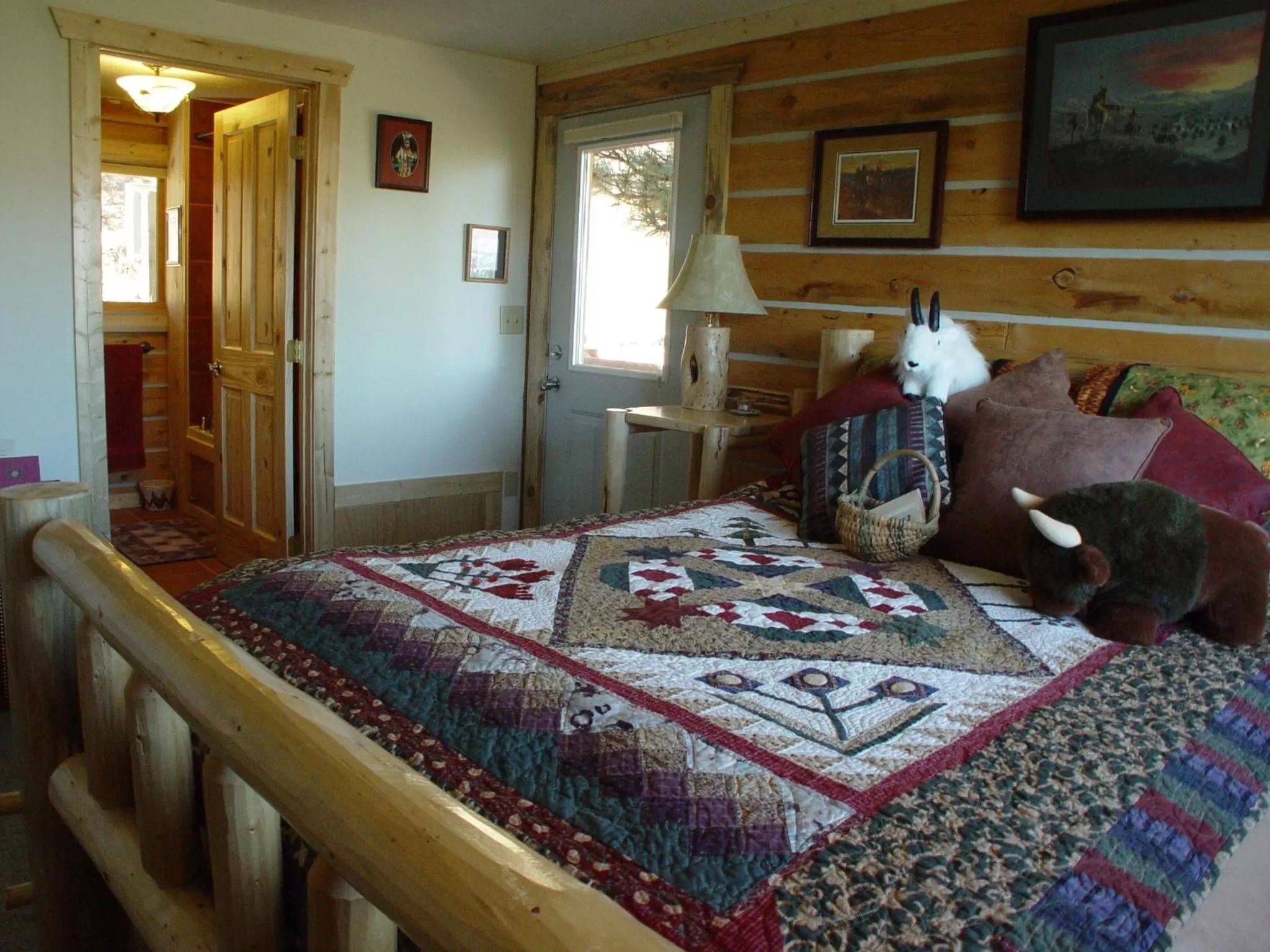 Bed in Blue Mountain Bed and Breakfast