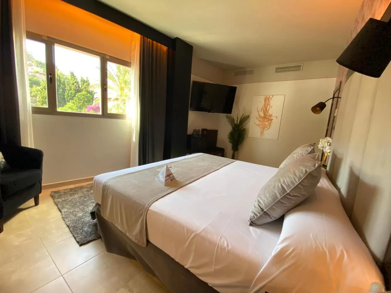 Bedroom, Bed in ON ALETA ROOM designed for adults