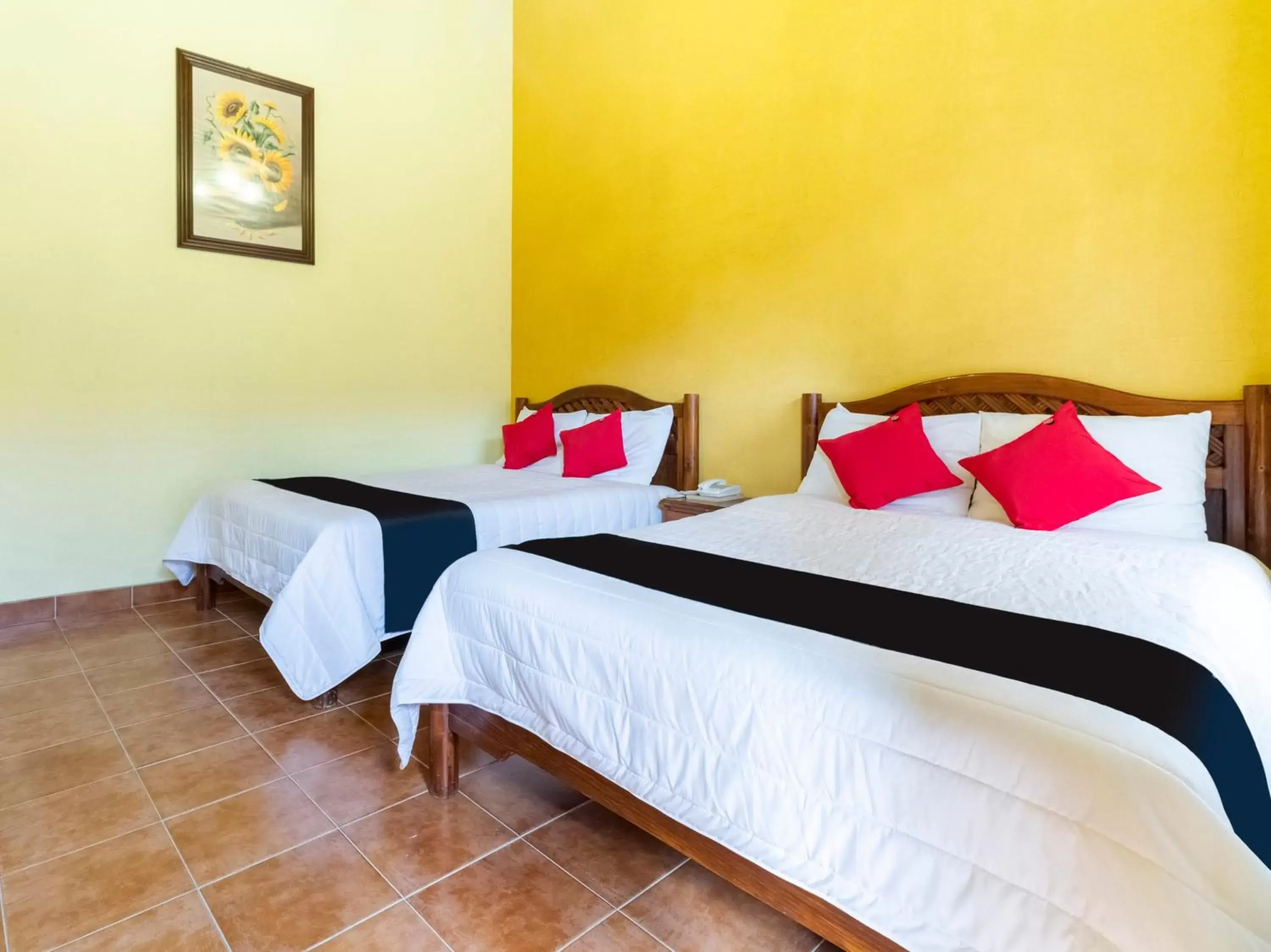 Bedroom, Bed in Hotel Jardín de Tereza