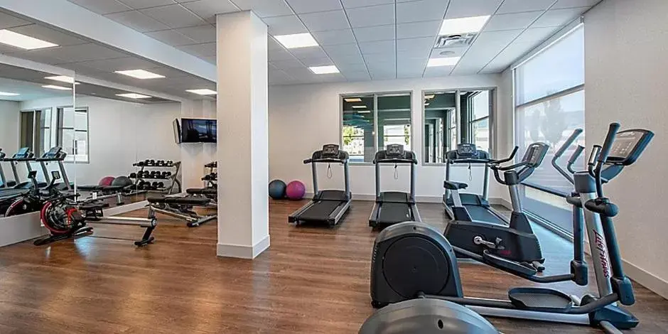 Fitness centre/facilities, Fitness Center/Facilities in Holiday Inn Express & Suites - Brandon, an IHG Hotel