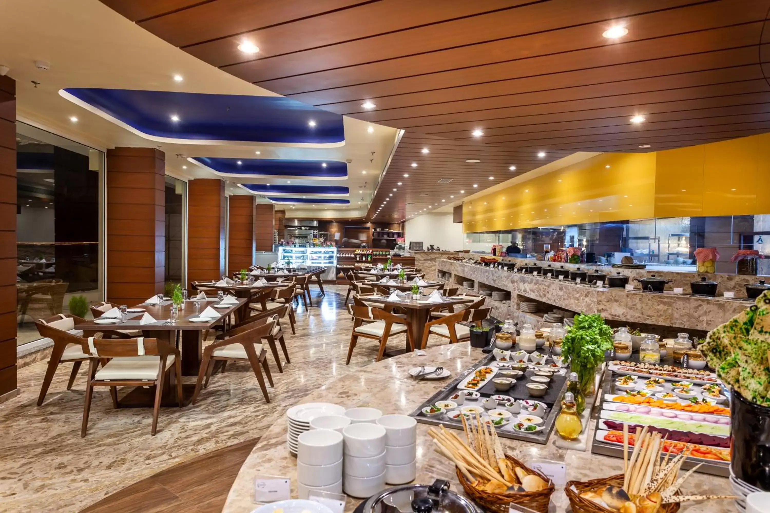 Restaurant/Places to Eat in juSTa Sajjangarh Resort & Spa
