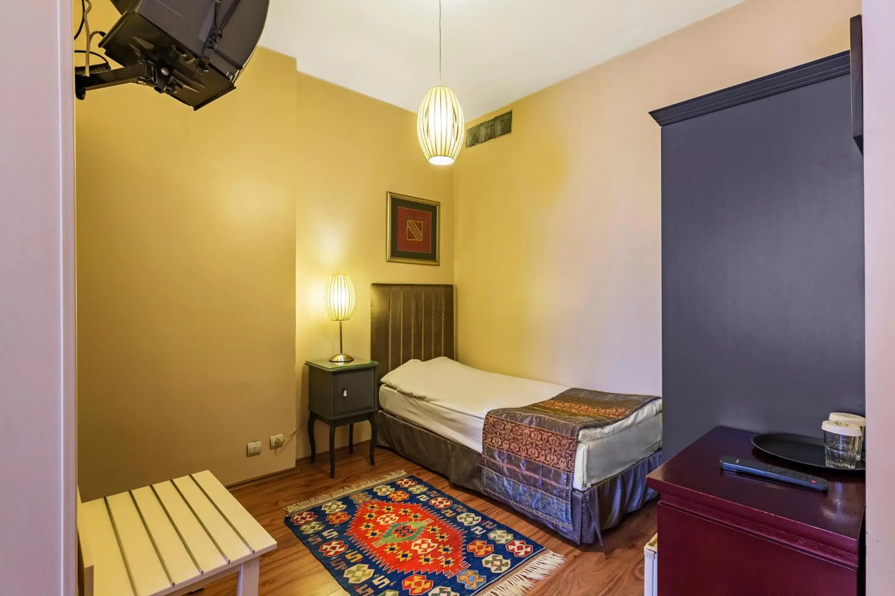 Bed in Hotel Fehmi Bey - Special Category