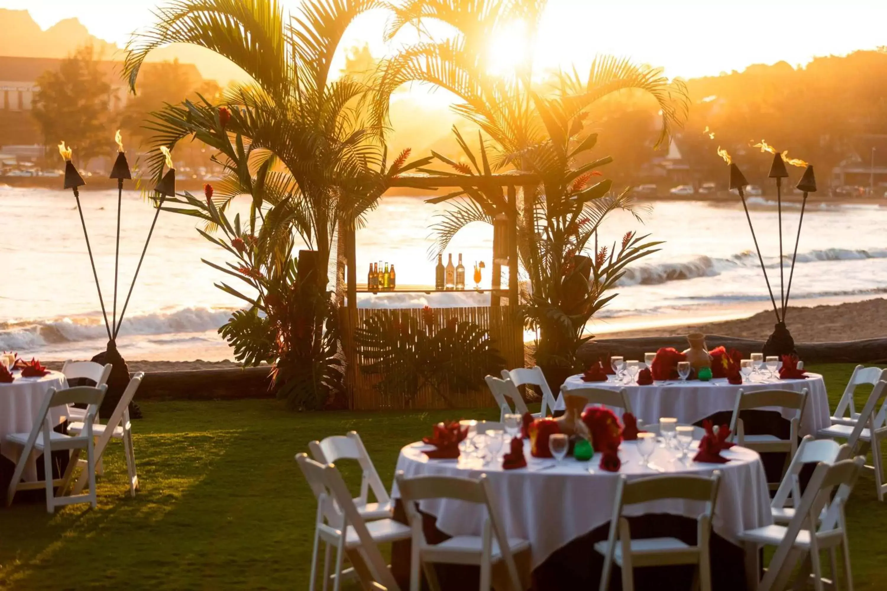 Beach, Restaurant/Places to Eat in The Royal Sonesta Kauai Resort Lihue