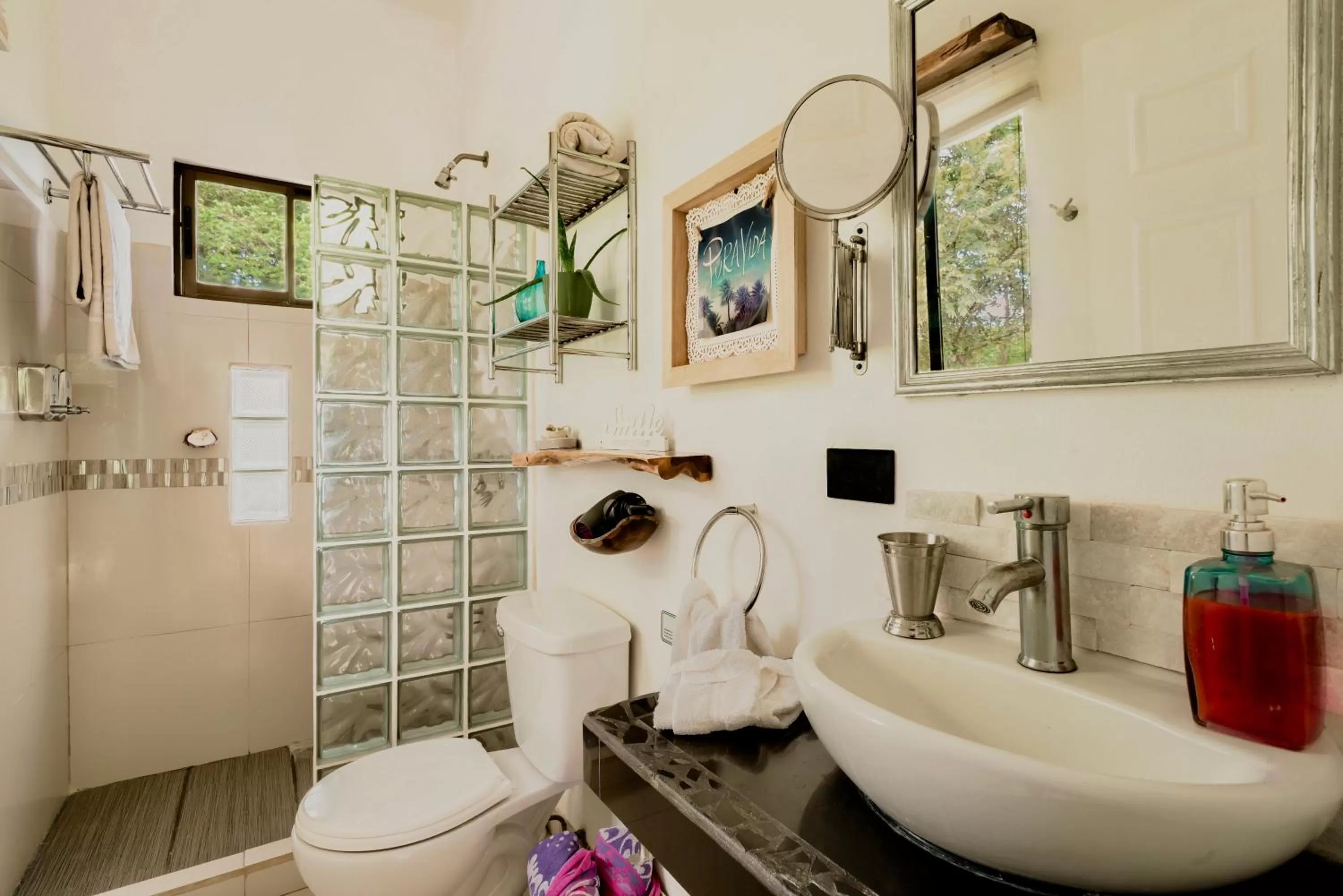 Bathroom in Tamarindo Sunshine