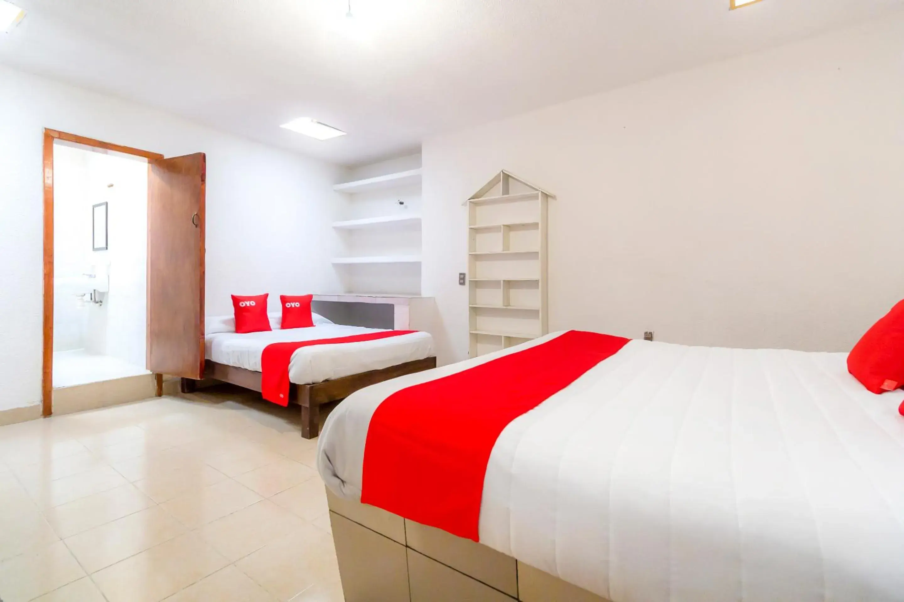 Bedroom, Bed in OYO Hotel Las Nubes