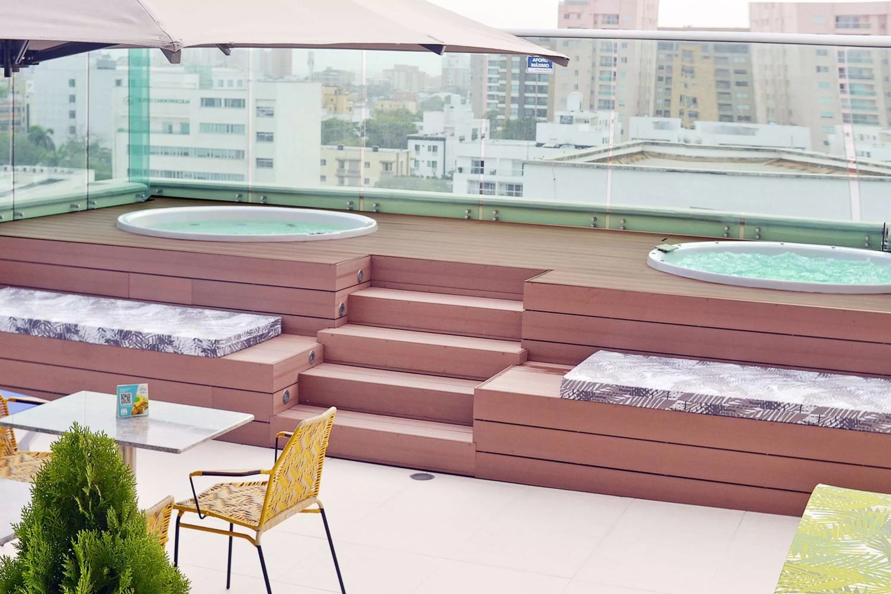 Hot Tub in Hampton by Hilton Barranquilla