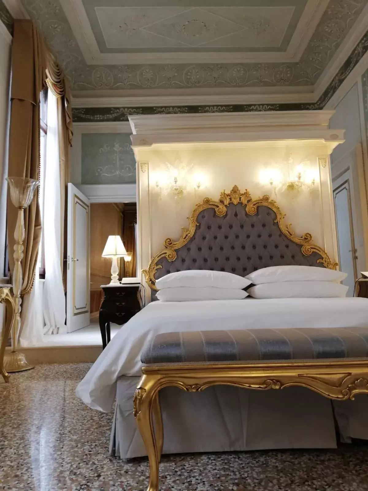 Bedroom, Bed in Ca' Bonfadini Historic Experience