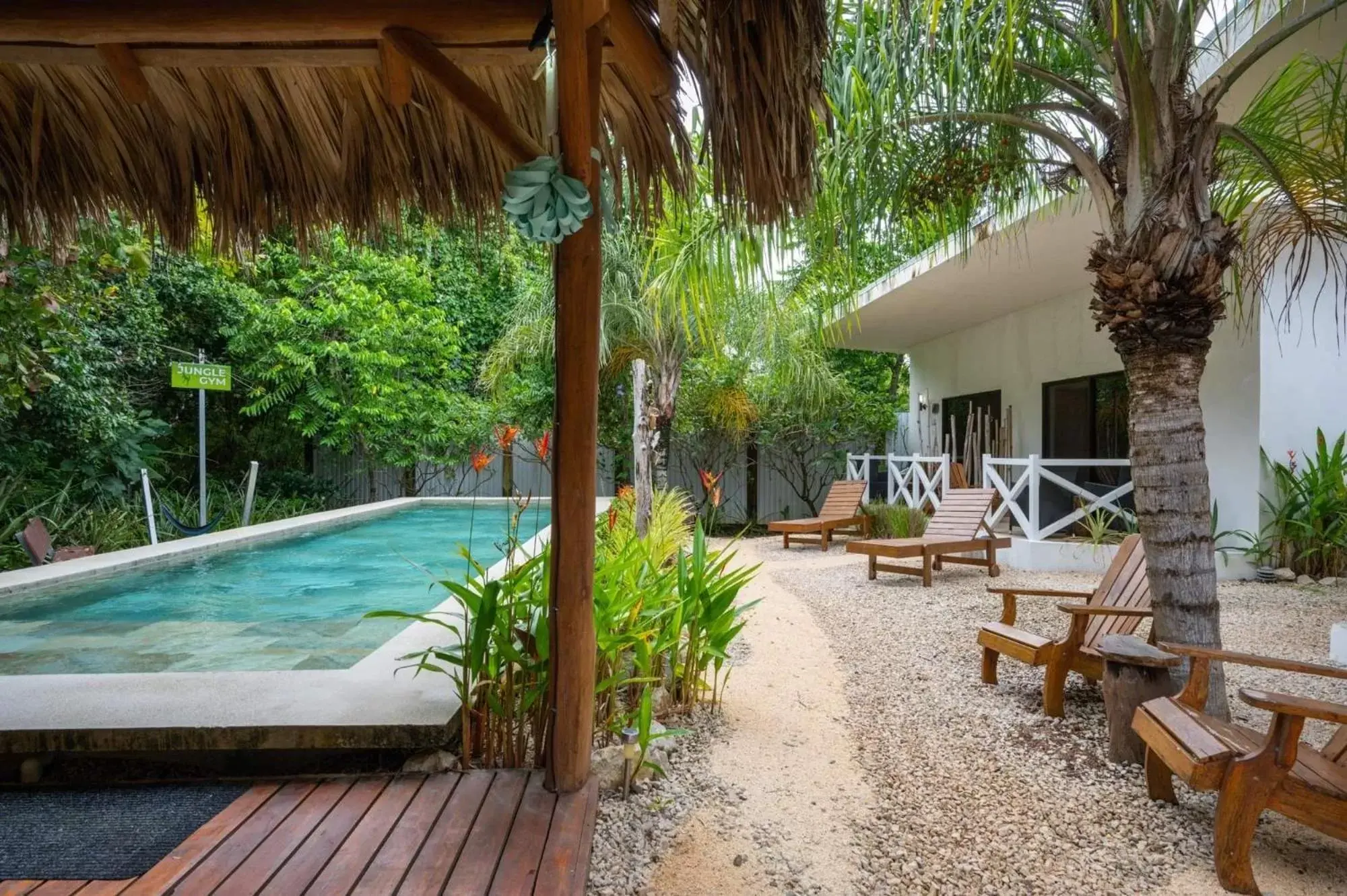 Swimming Pool in Antema Lodge Secteur Tamarindo, piscine, yoga, gym, jungle et paix