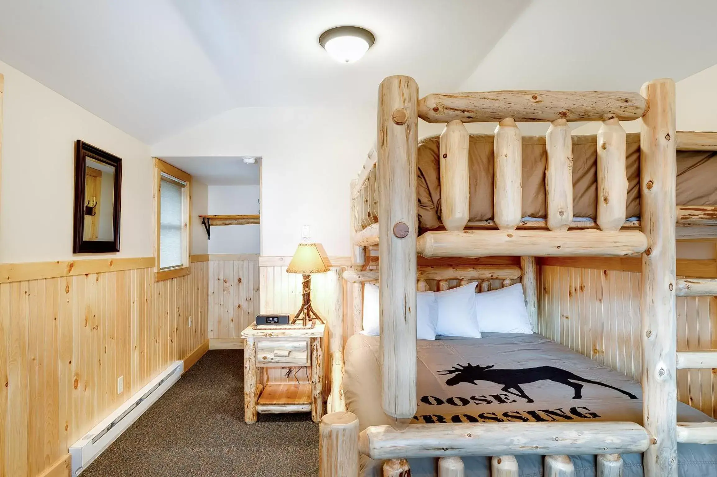 Bedroom, Bunk Bed in Cobble Mountain Lodge