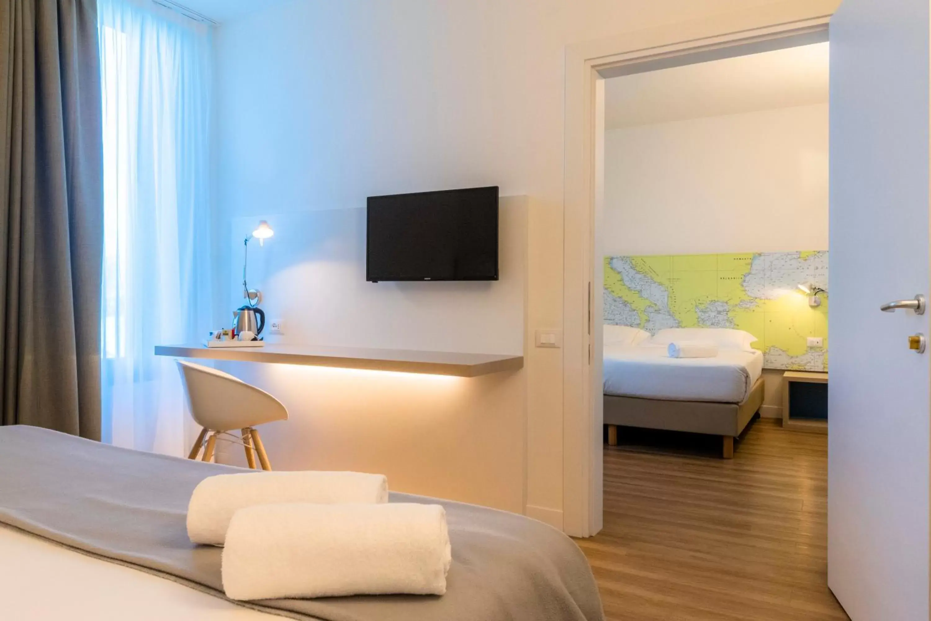 Bedroom, Bed in Airport Hotel Bergamo