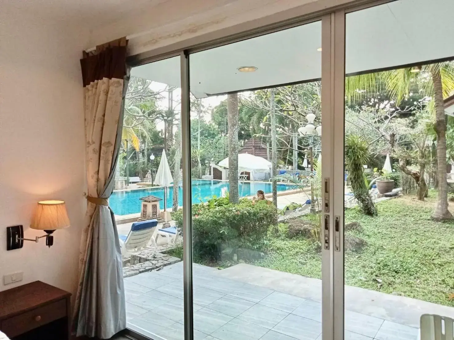 Pool view in Garden Home Kata Pool view in Garden Home Kata