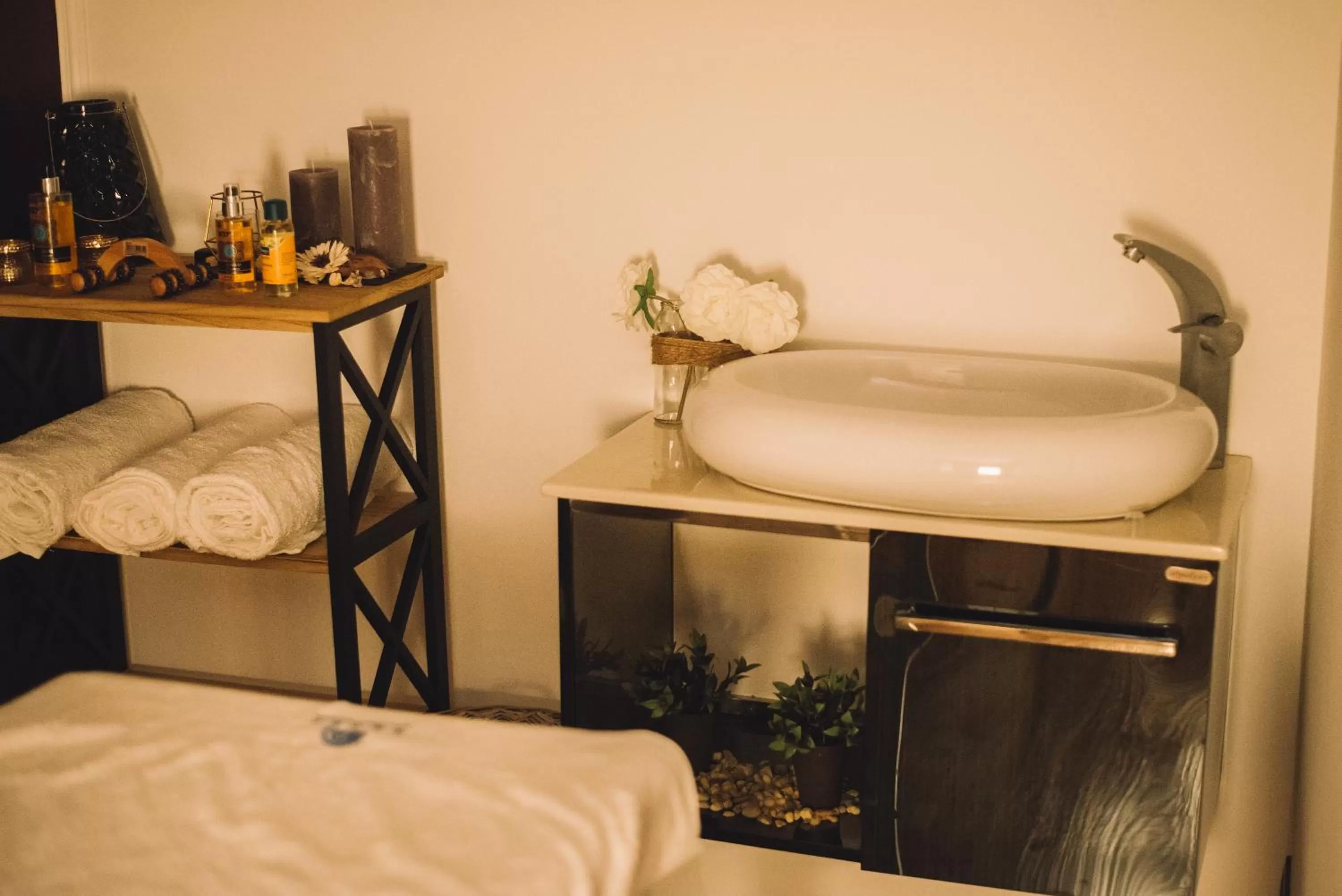 Massage, Bathroom in Petriti & Spa