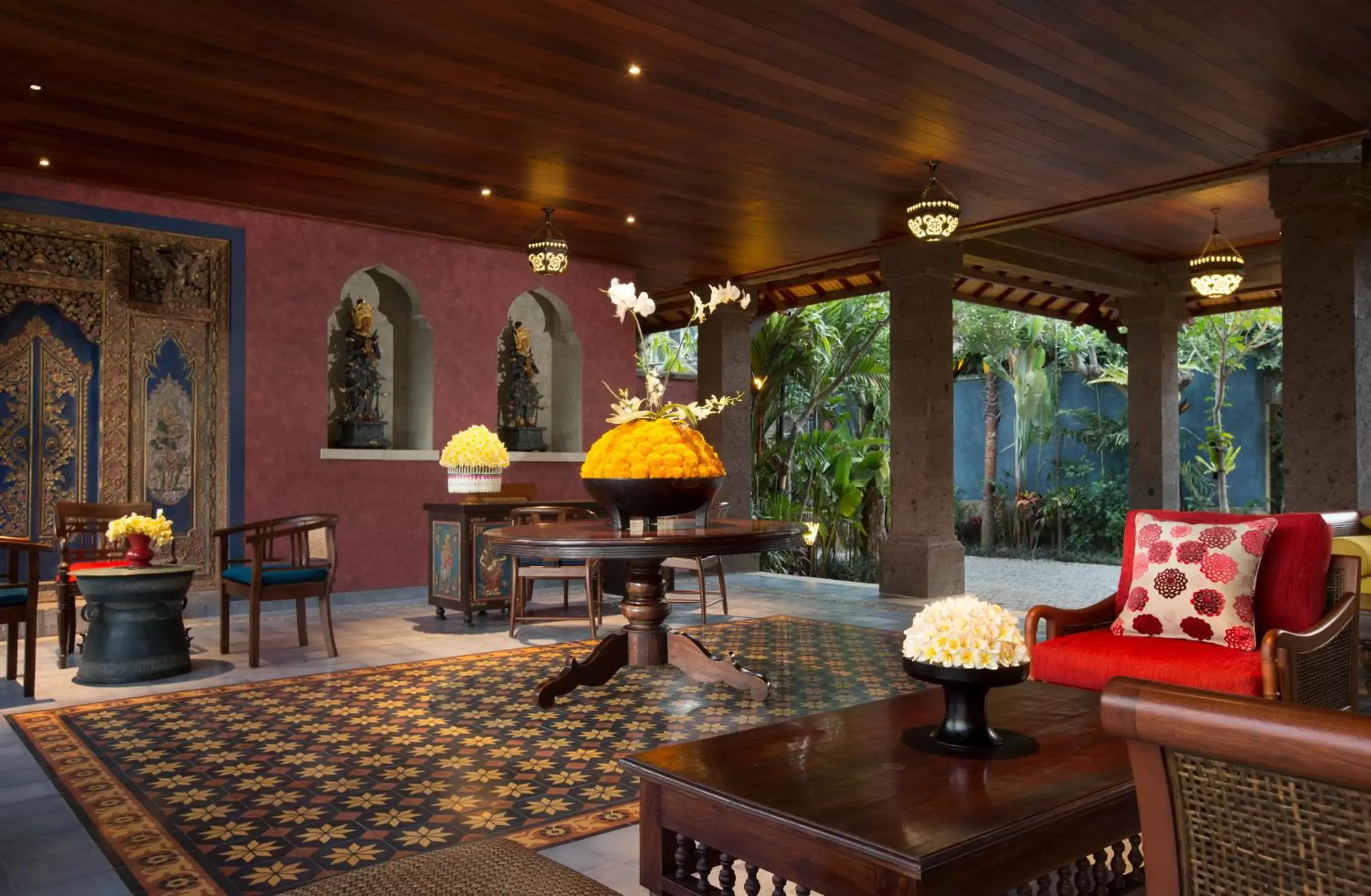 Lobby or reception in Dwaraka The Royal Villas Lobby or reception in Dwaraka The Royal Villas