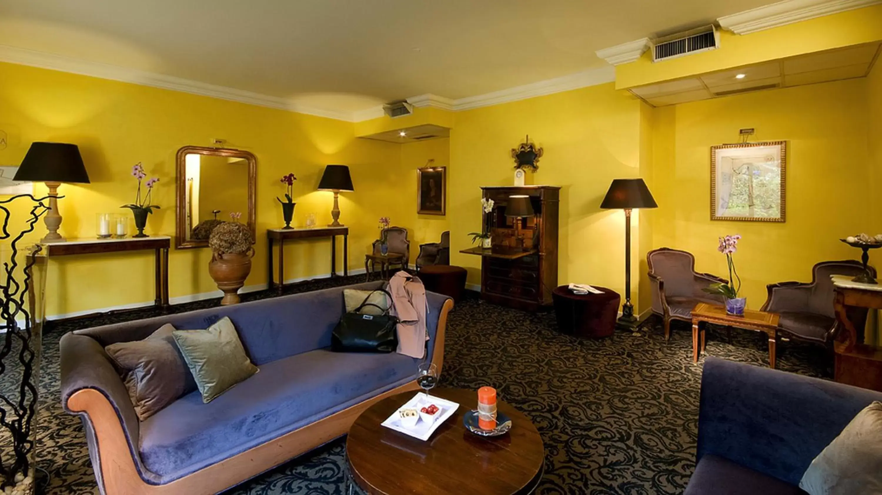 Lobby or reception, Seating Area in Hotel Fenix