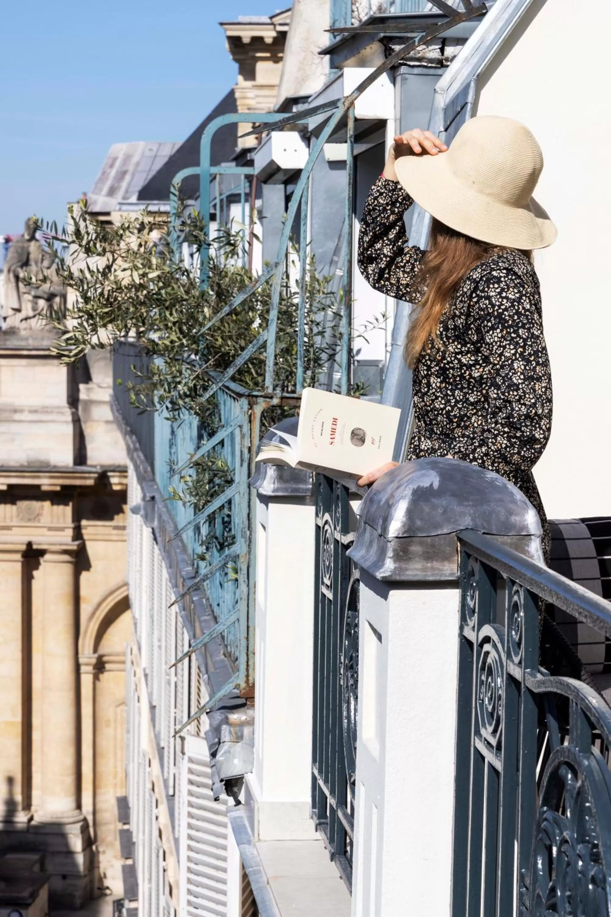 Balcony/Terrace in Hotel Louvre Montana