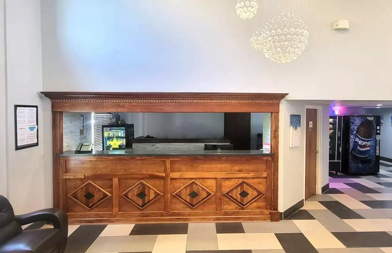 Lobby or reception, Lobby/Reception in Royal Inn & Suites