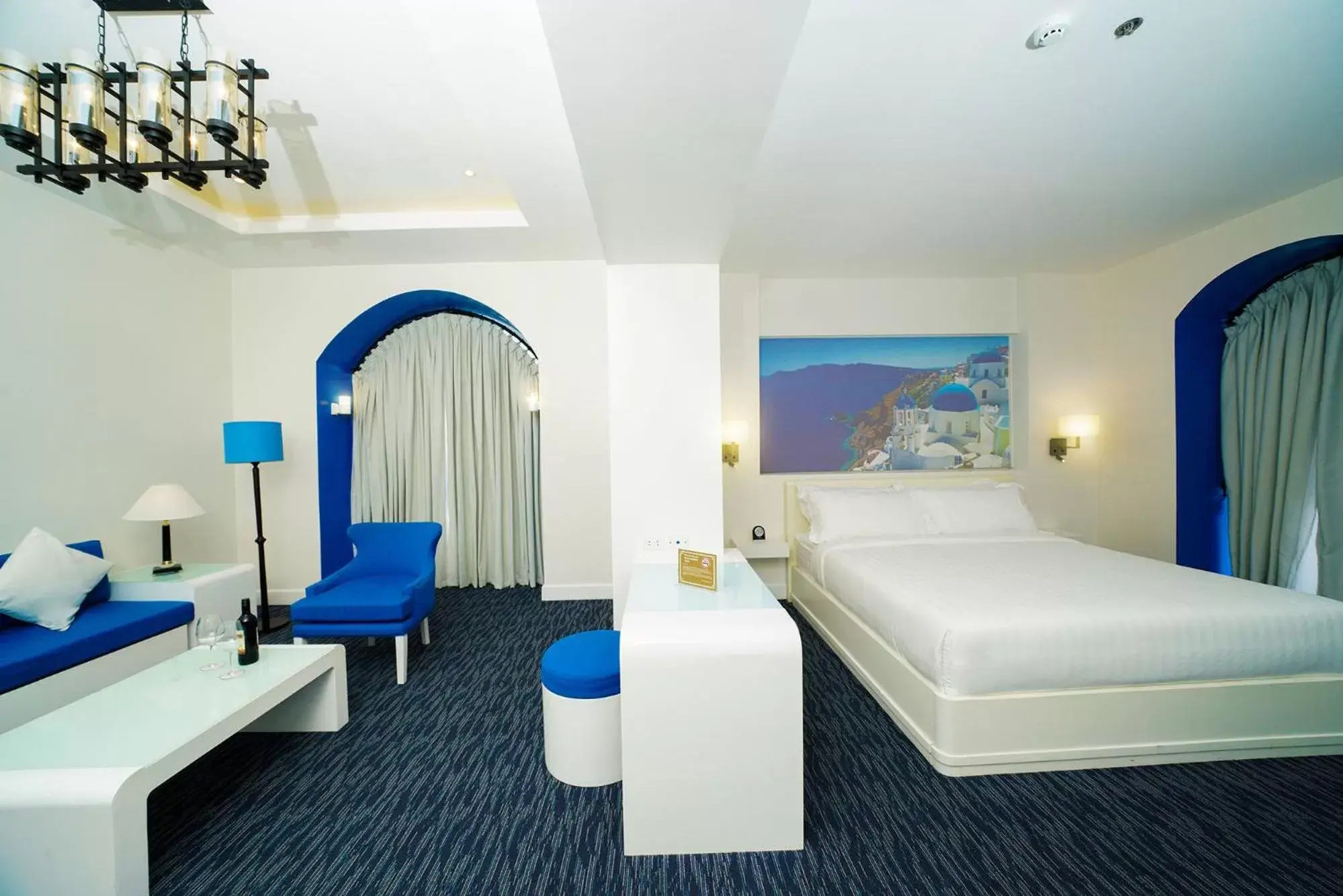 Bed in Hotel Carlito Tagaytay
