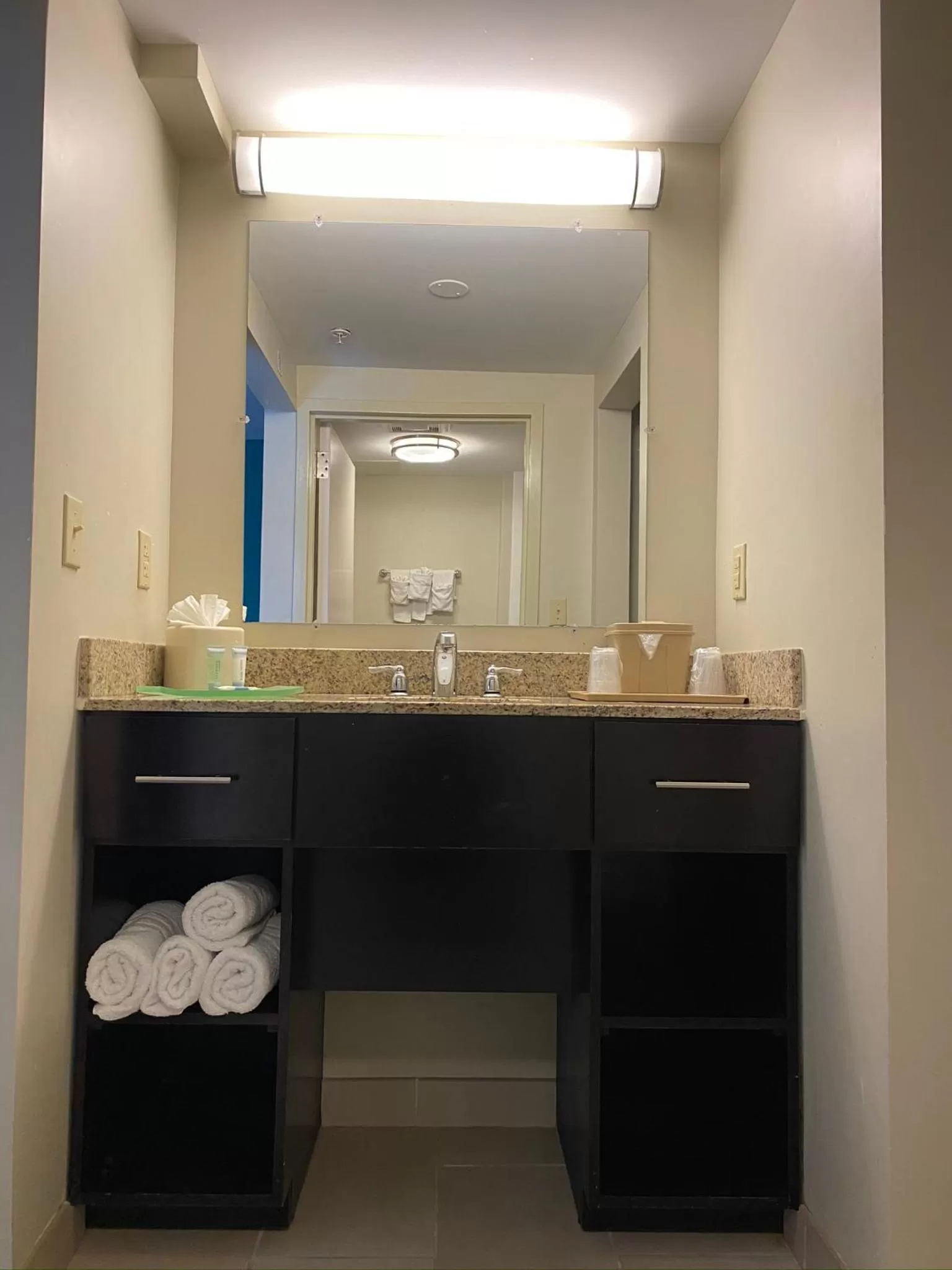 Bathroom in Clarion Inn Atlantic City - Beach and Boardwalk