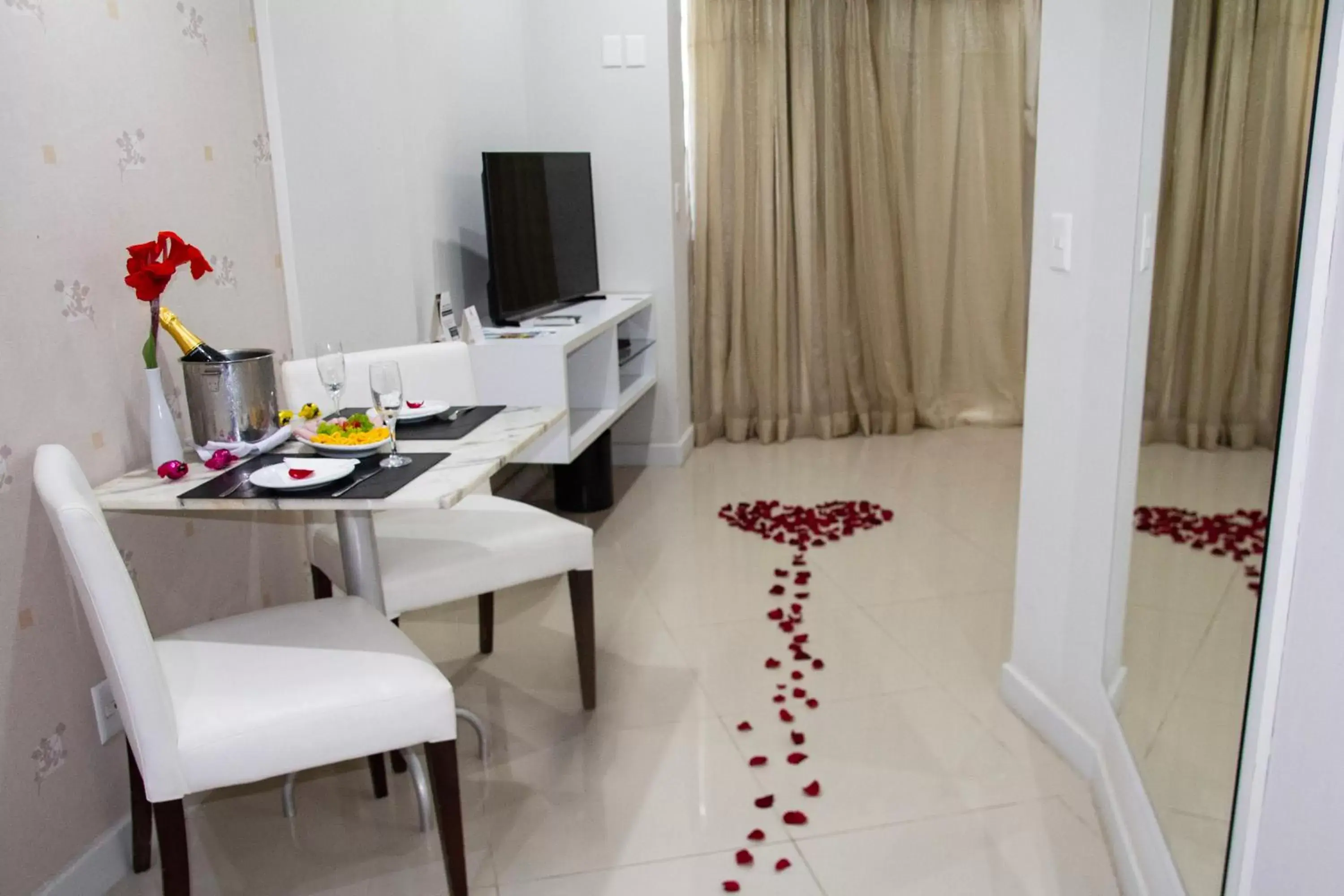 Bedroom in Bahiamar Hotel
