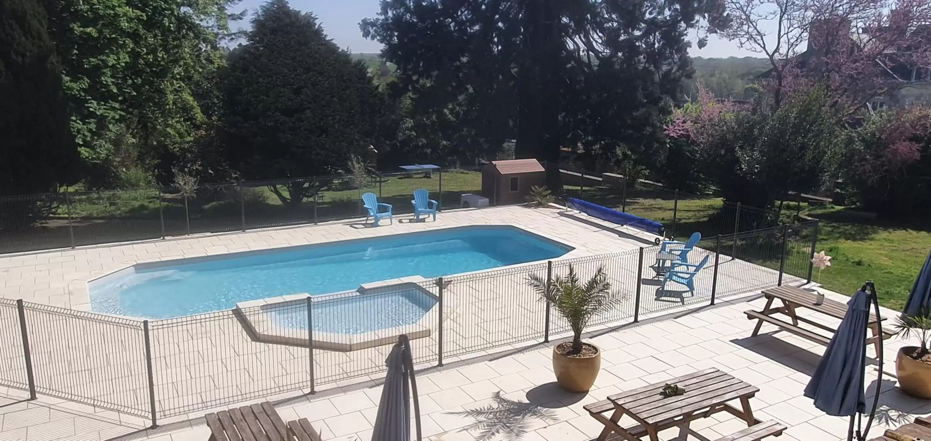 Swimming pool, Pool View in Cosy Er Lann Chambres d'Hôtes