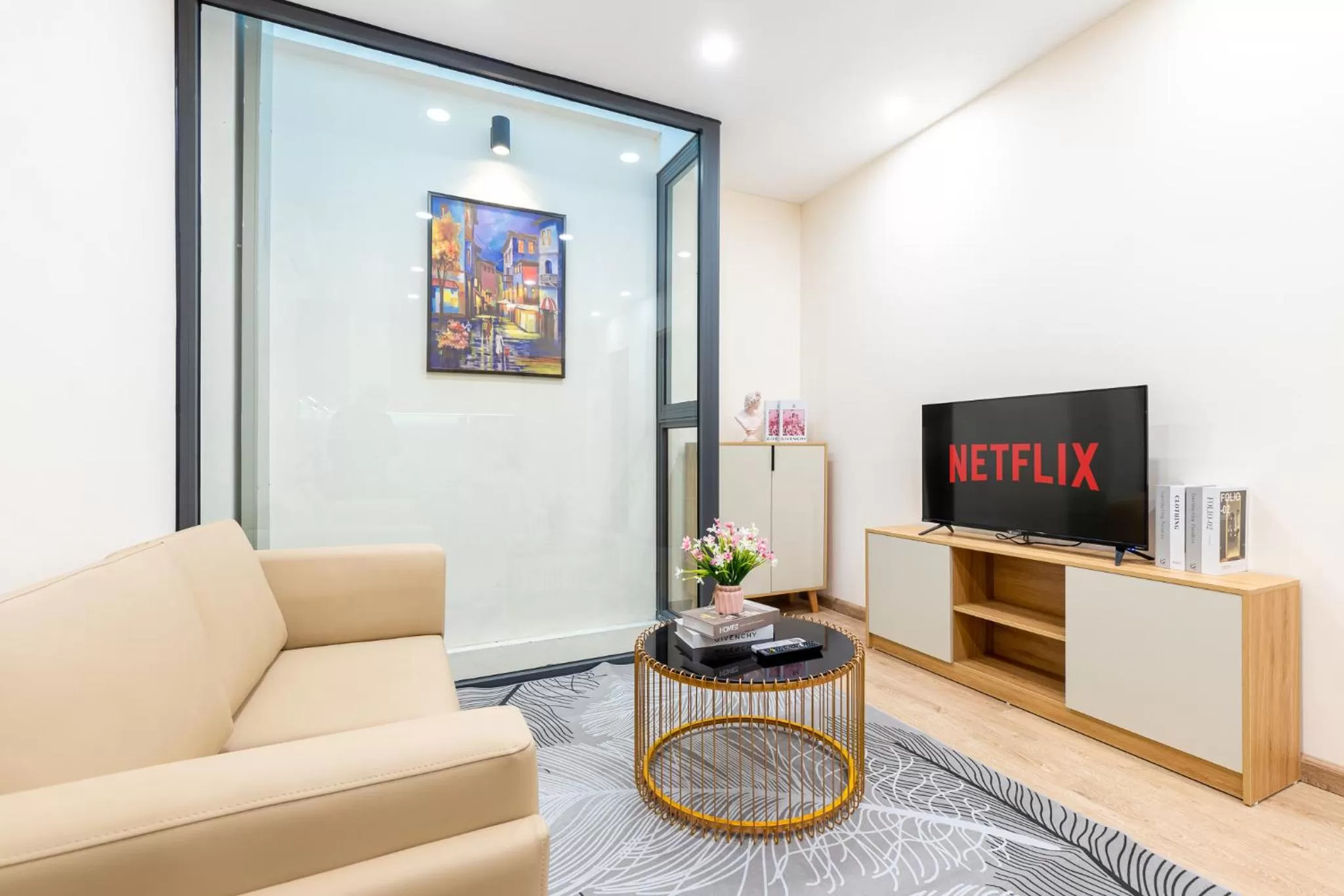 TV and multimedia in Yen Boutique Apartments