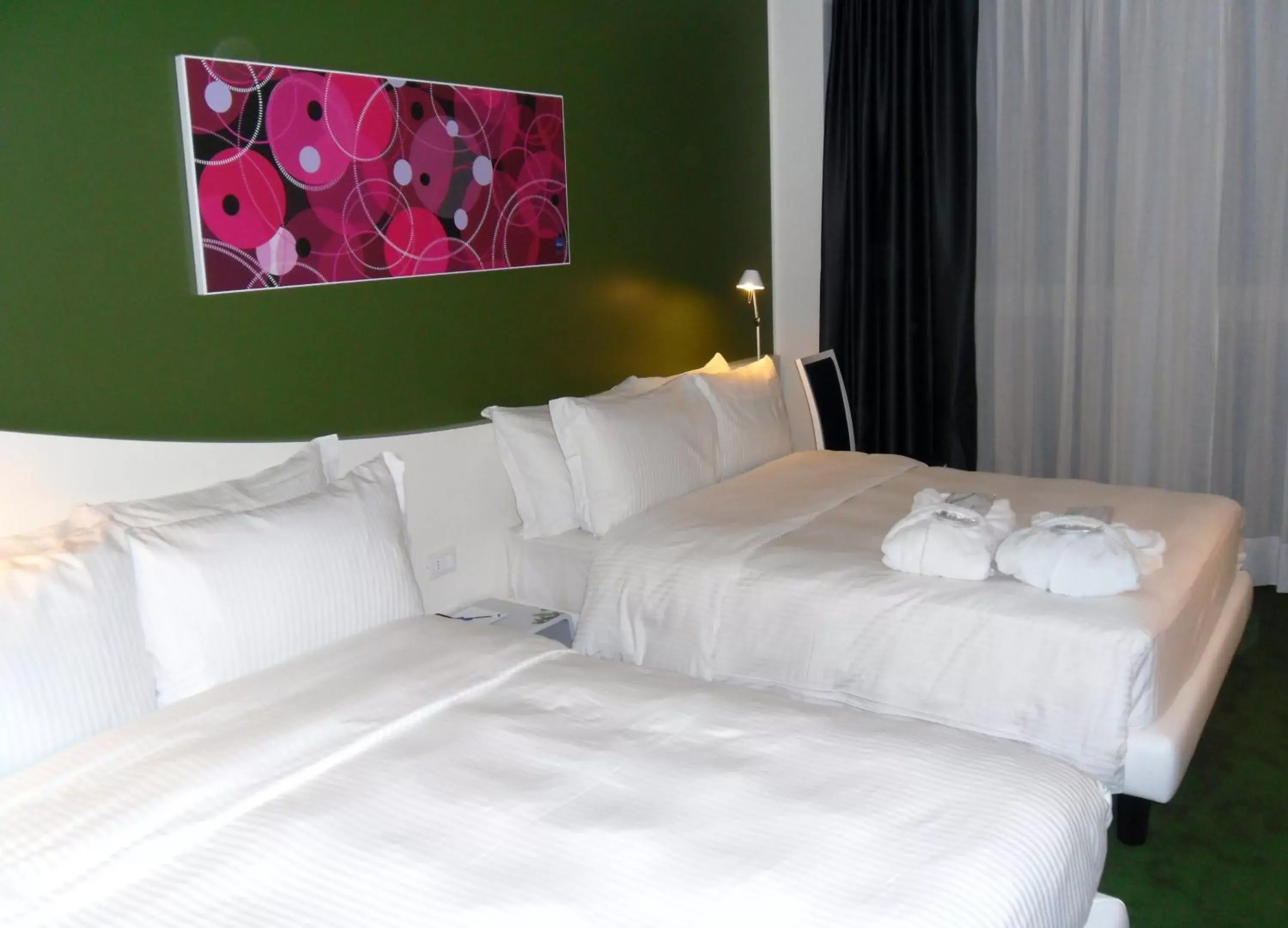 Photo of the whole room, Bed in Idea Hotel Milano Malpensa Airport