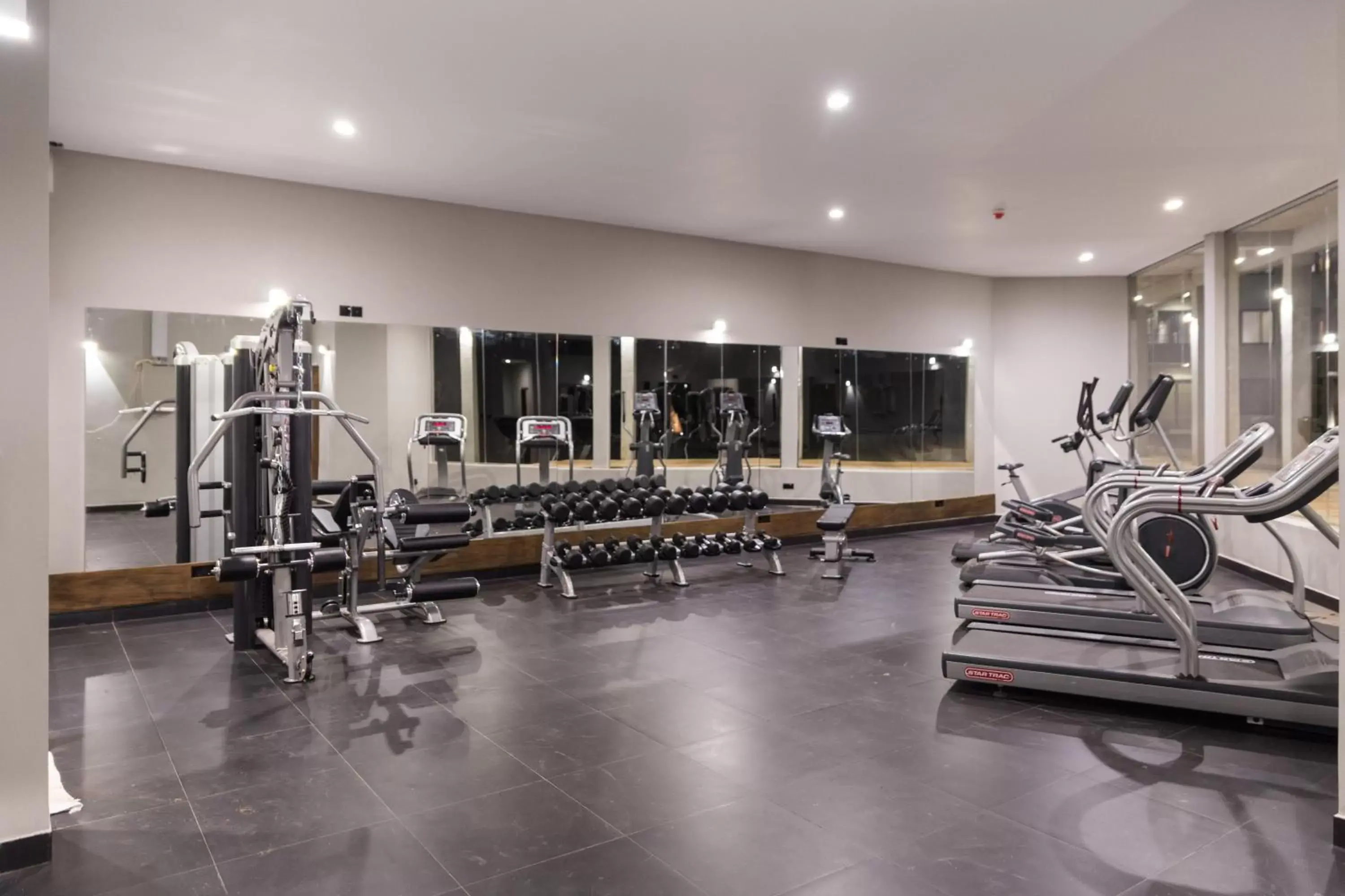 Fitness centre/facilities in Jetwing Lake Fitness centre/facilities in Jetwing Lake