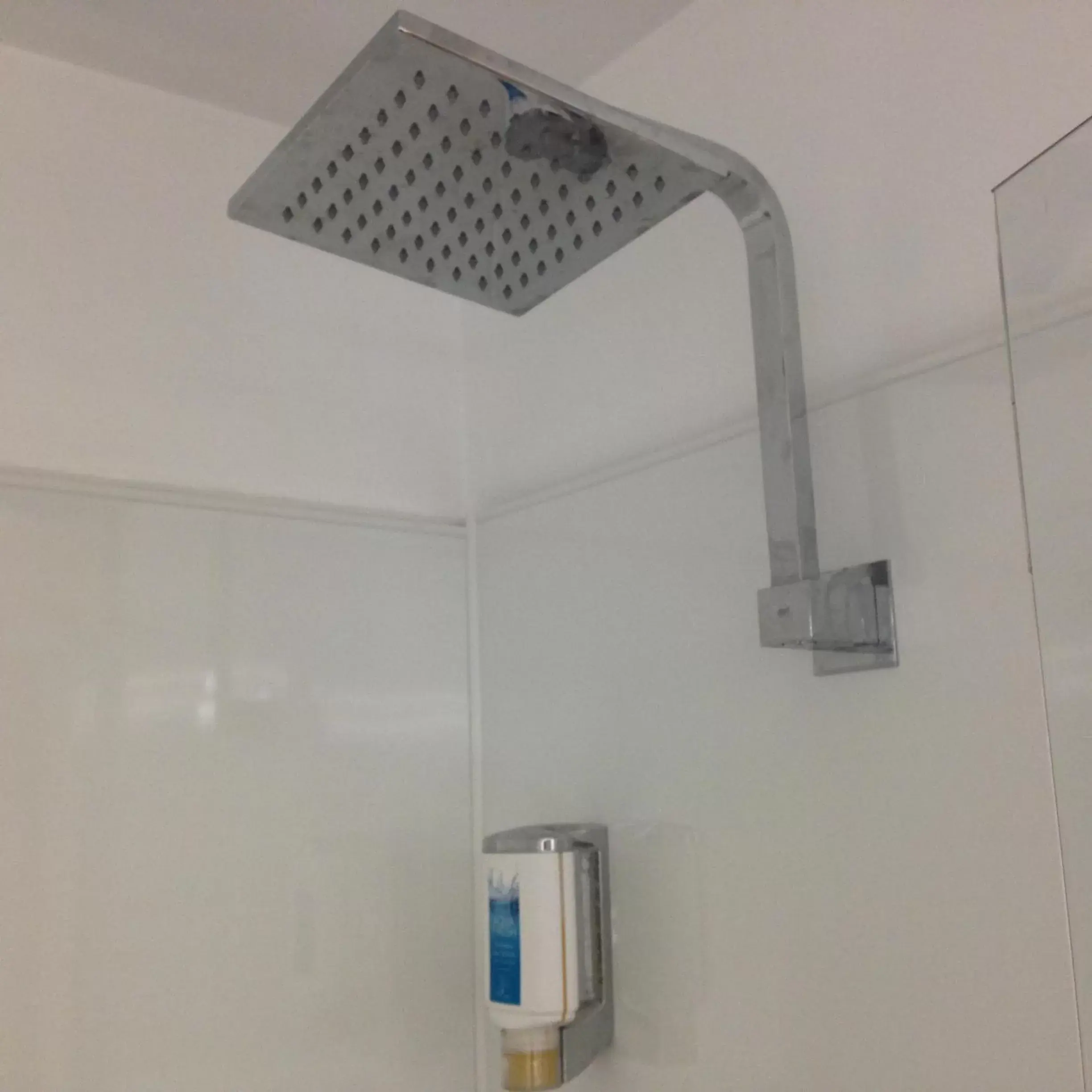 Shower, Bathroom in Commodore Regent
