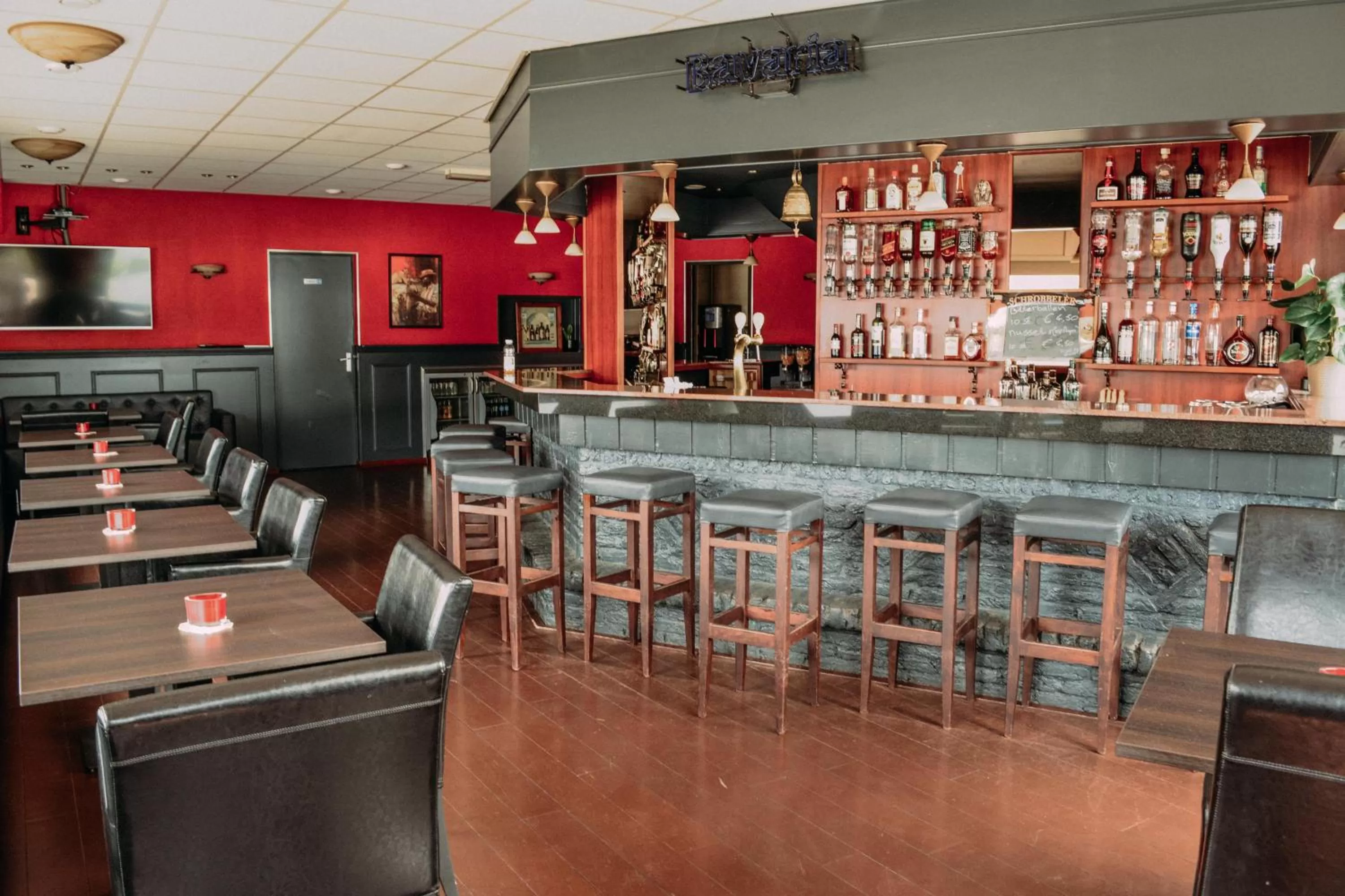 Restaurant/places to eat in B&B Hotel Lichtstad