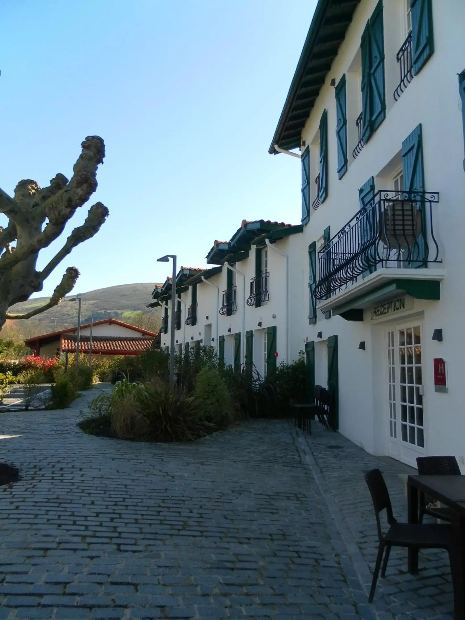 Facade/entrance, Property Building in Hotel Ala