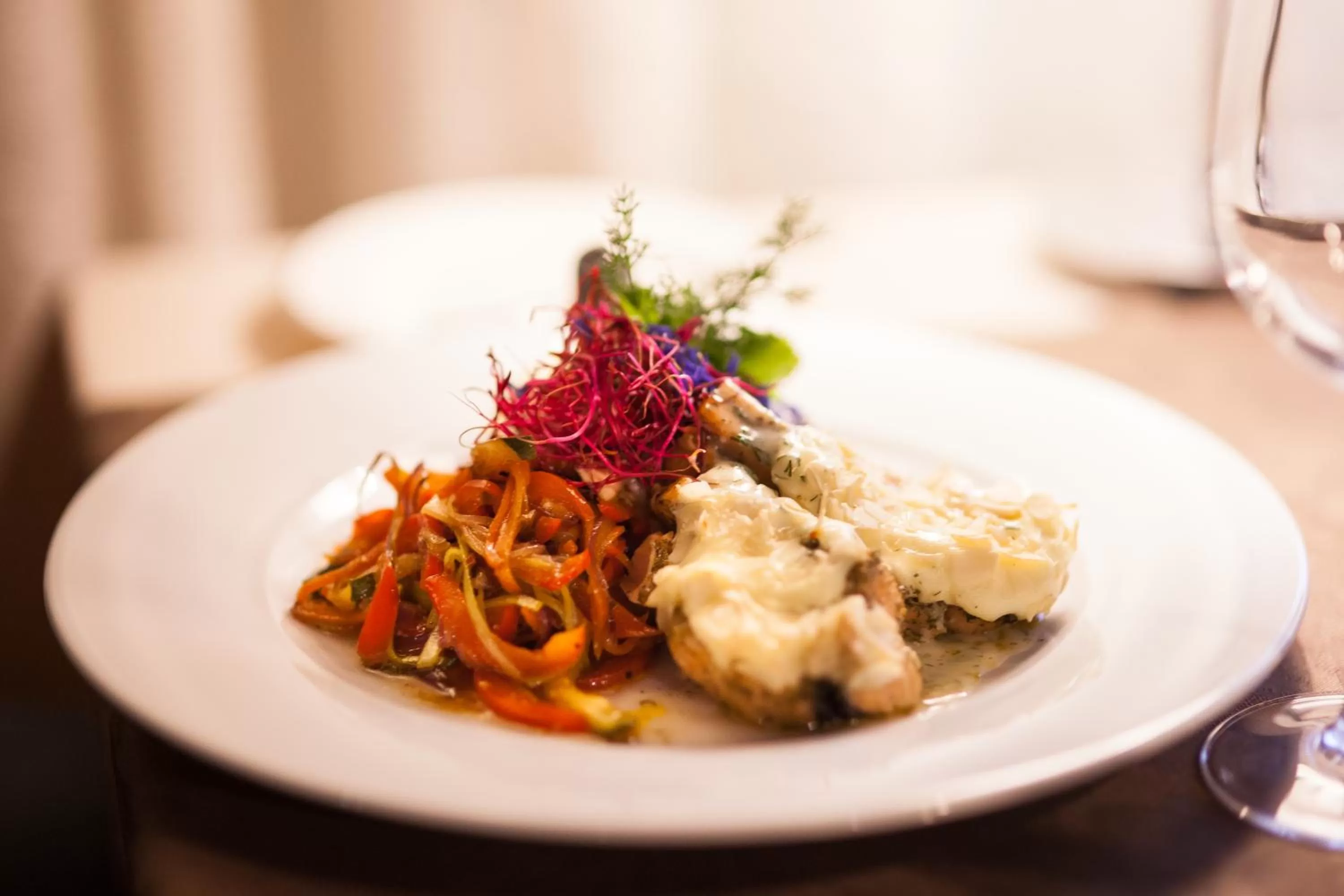 Restaurant/places to eat in Pesa Hotel