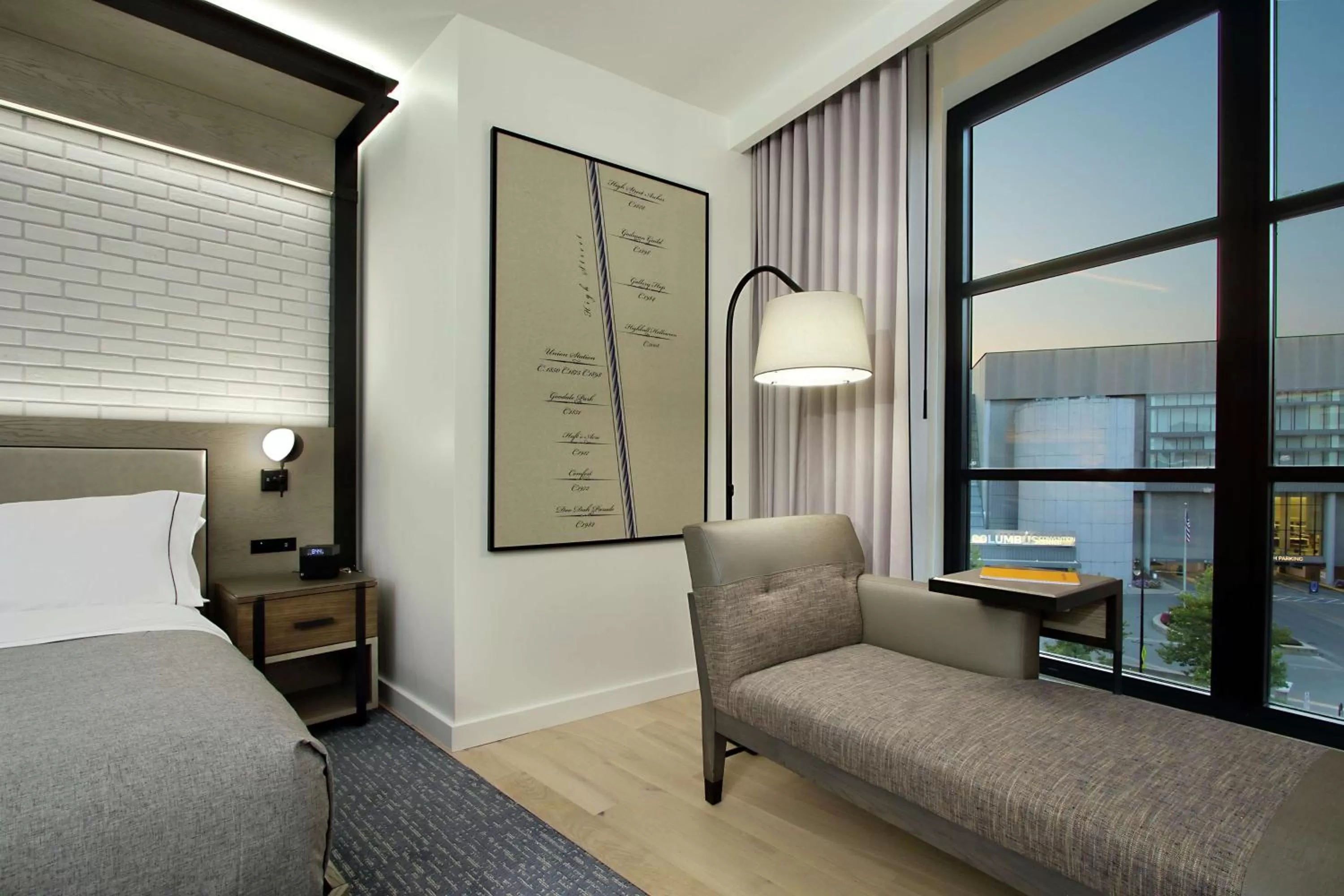 Living room, Bed in Canopy By Hilton Columbus Downtown Short North