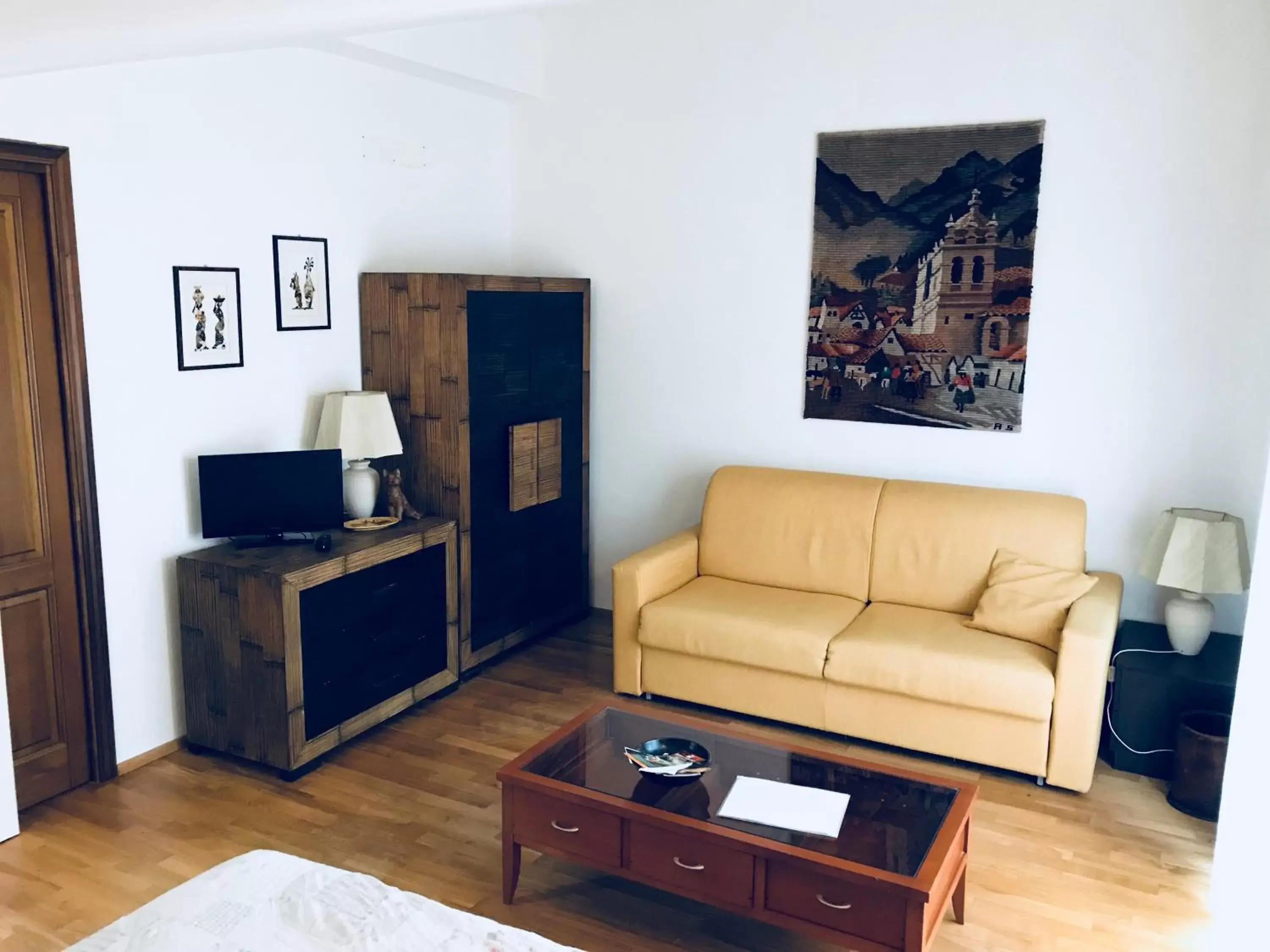 Bedroom, Seating Area in Sally's B&B